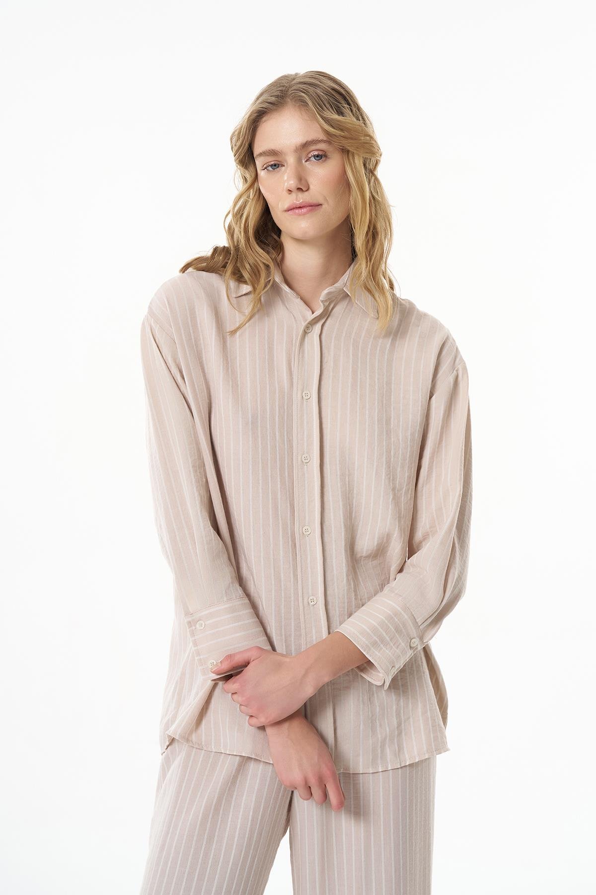 Quzu Bağcık Detaylı Gömlek Bej