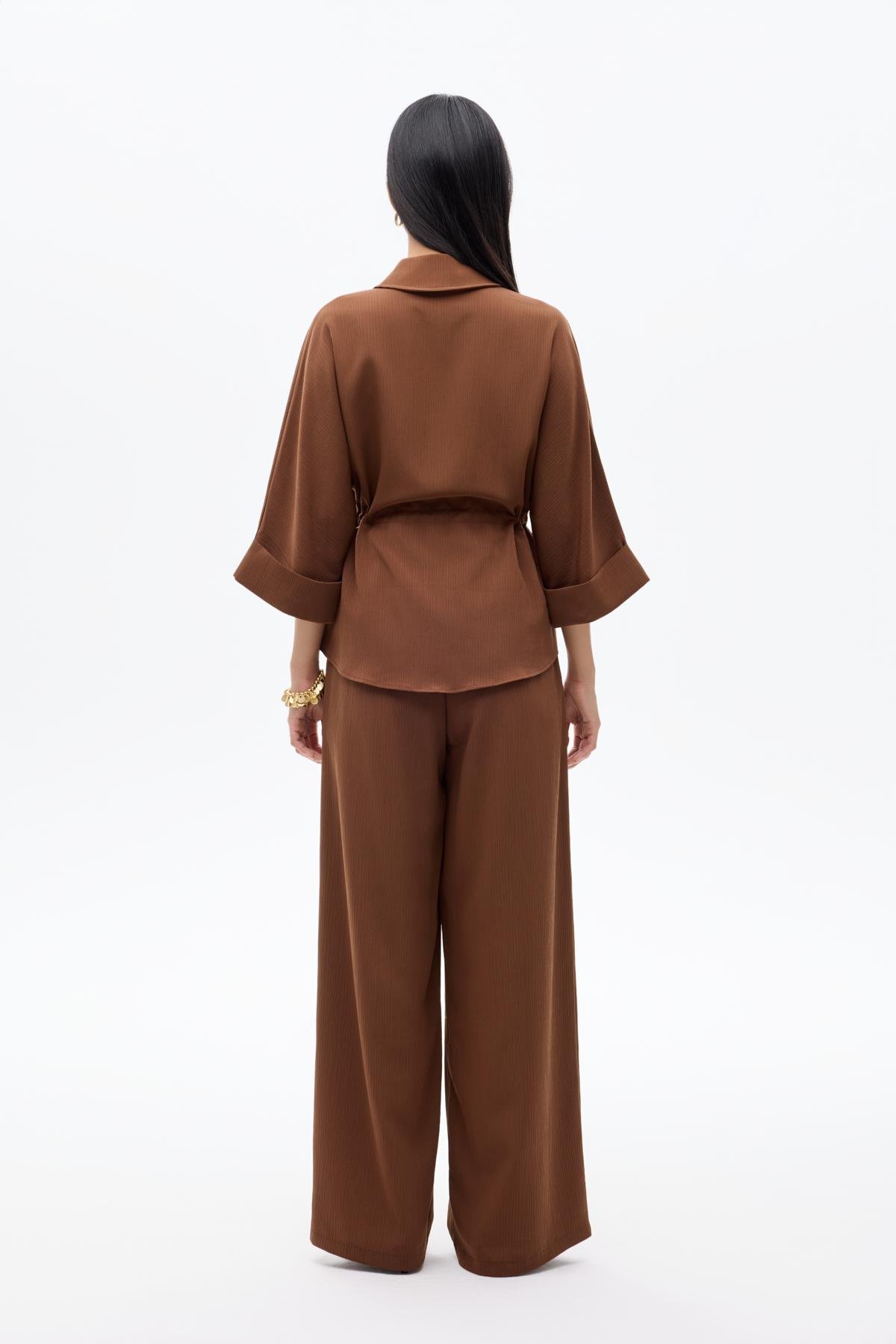 Quzu Bağcık Detaylı Gömlek Kahve