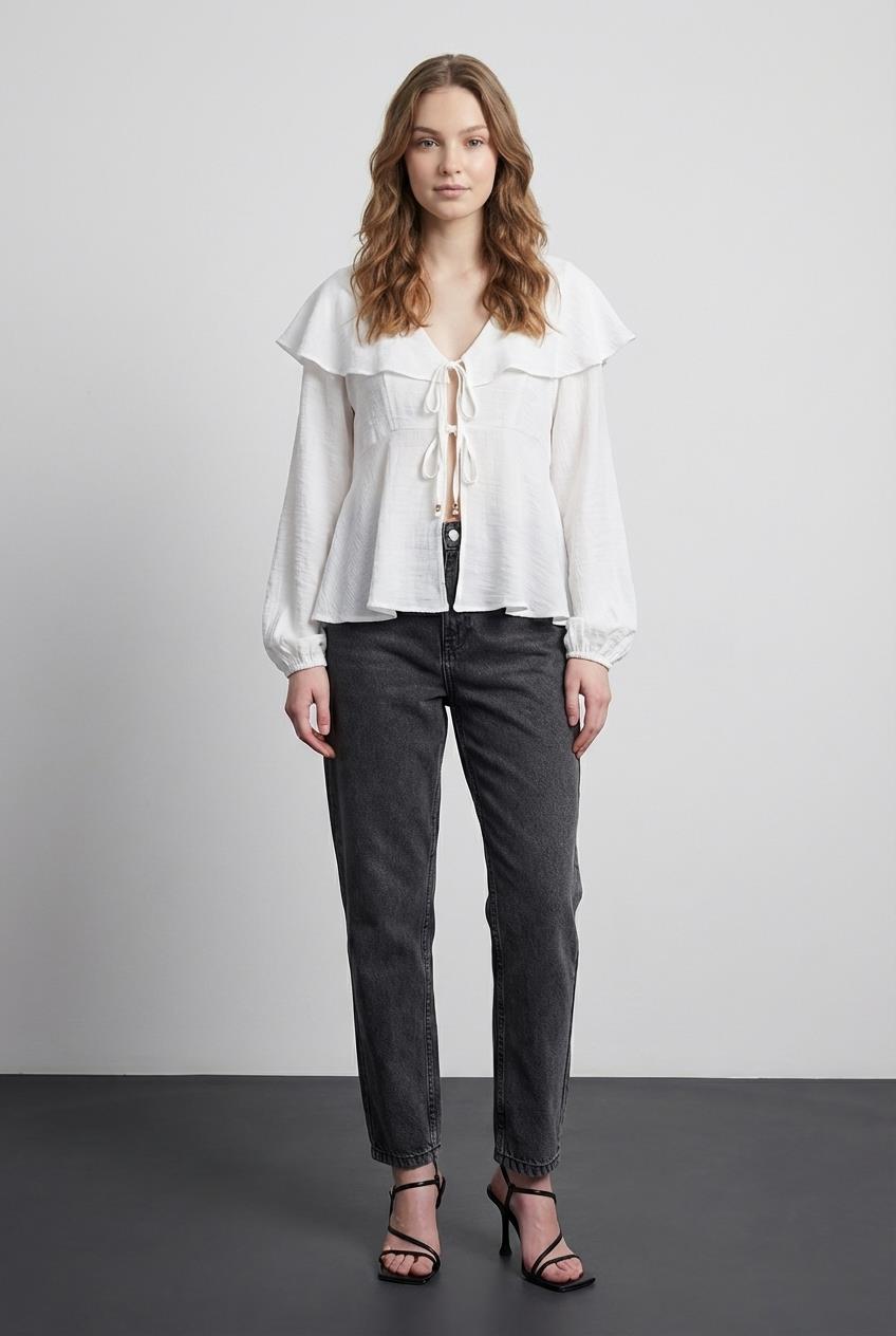 Quzu Bağlama Detaylı Bluz Ekru