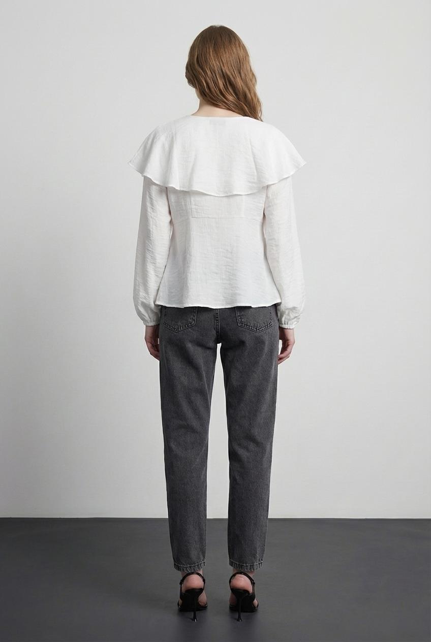 Quzu Bağlama Detaylı Bluz Ekru