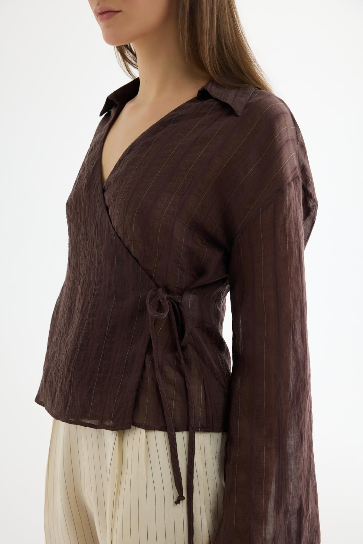 Quzu Bağlama Detaylı Kruvaze Bluz Kahve