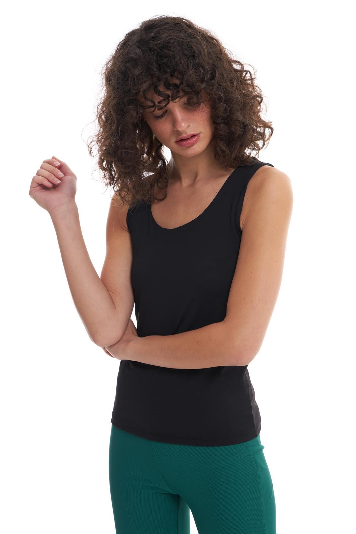 Quzu Basıc Bluz Siyah