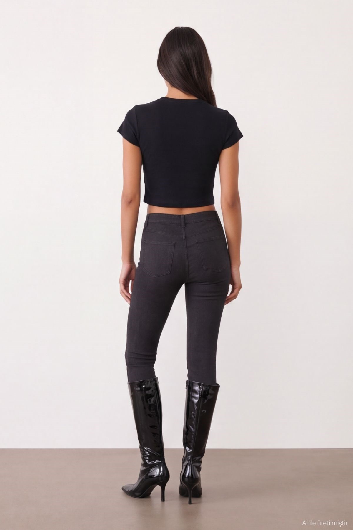 Quzu Basic Crop T-shirt Siyah