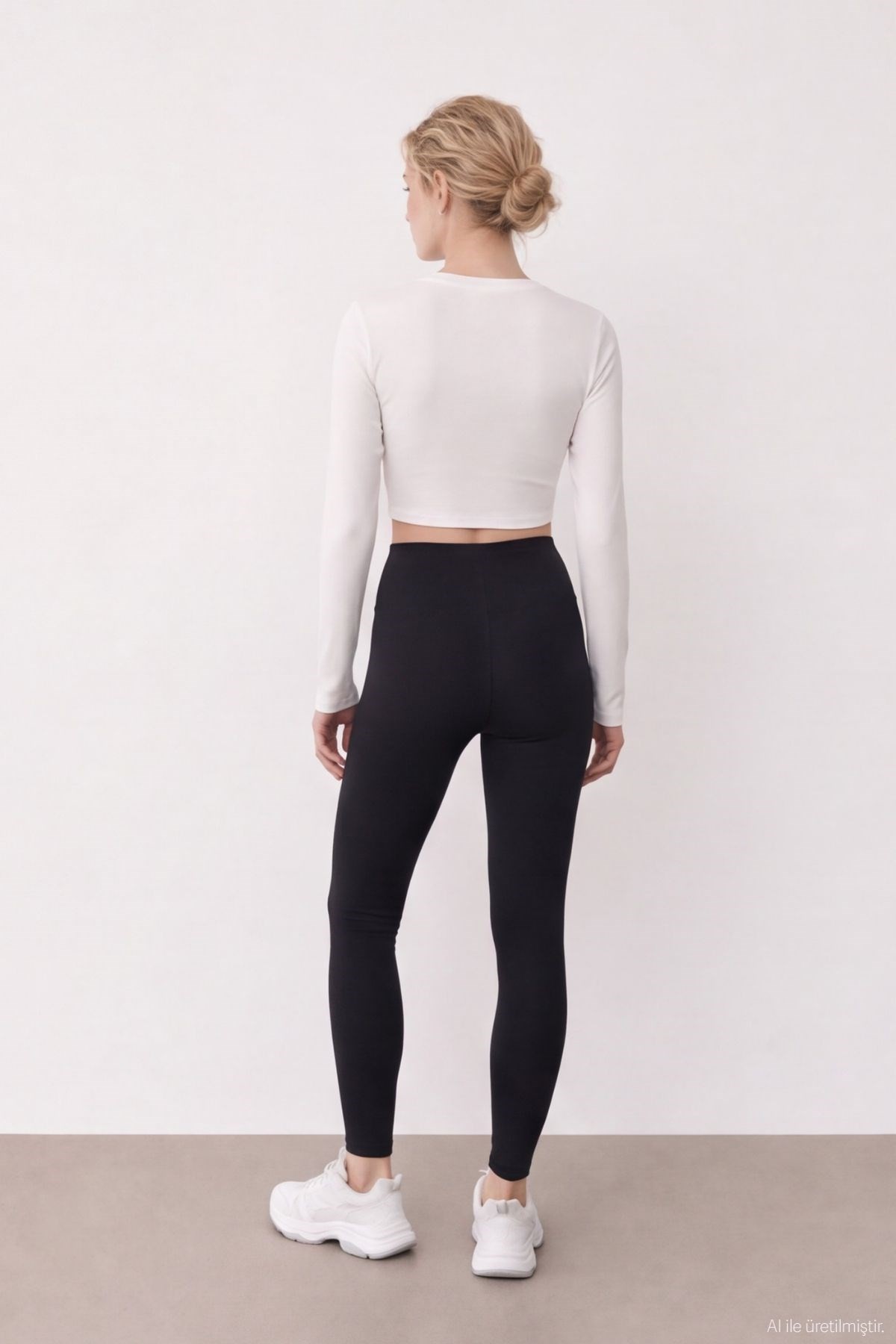 Quzu Basic Crop Top Ekru