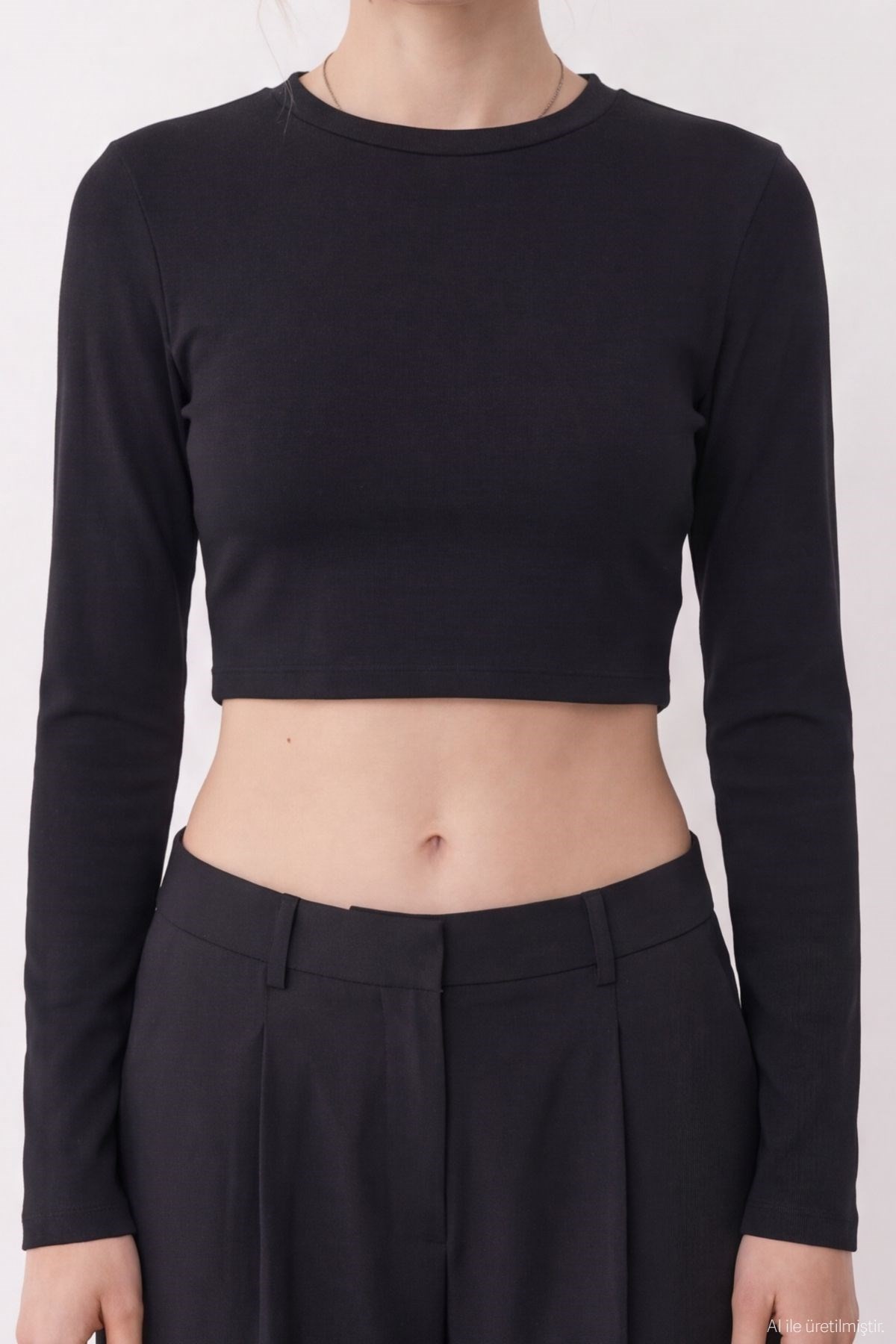 Quzu Basic Crop Top Siyah