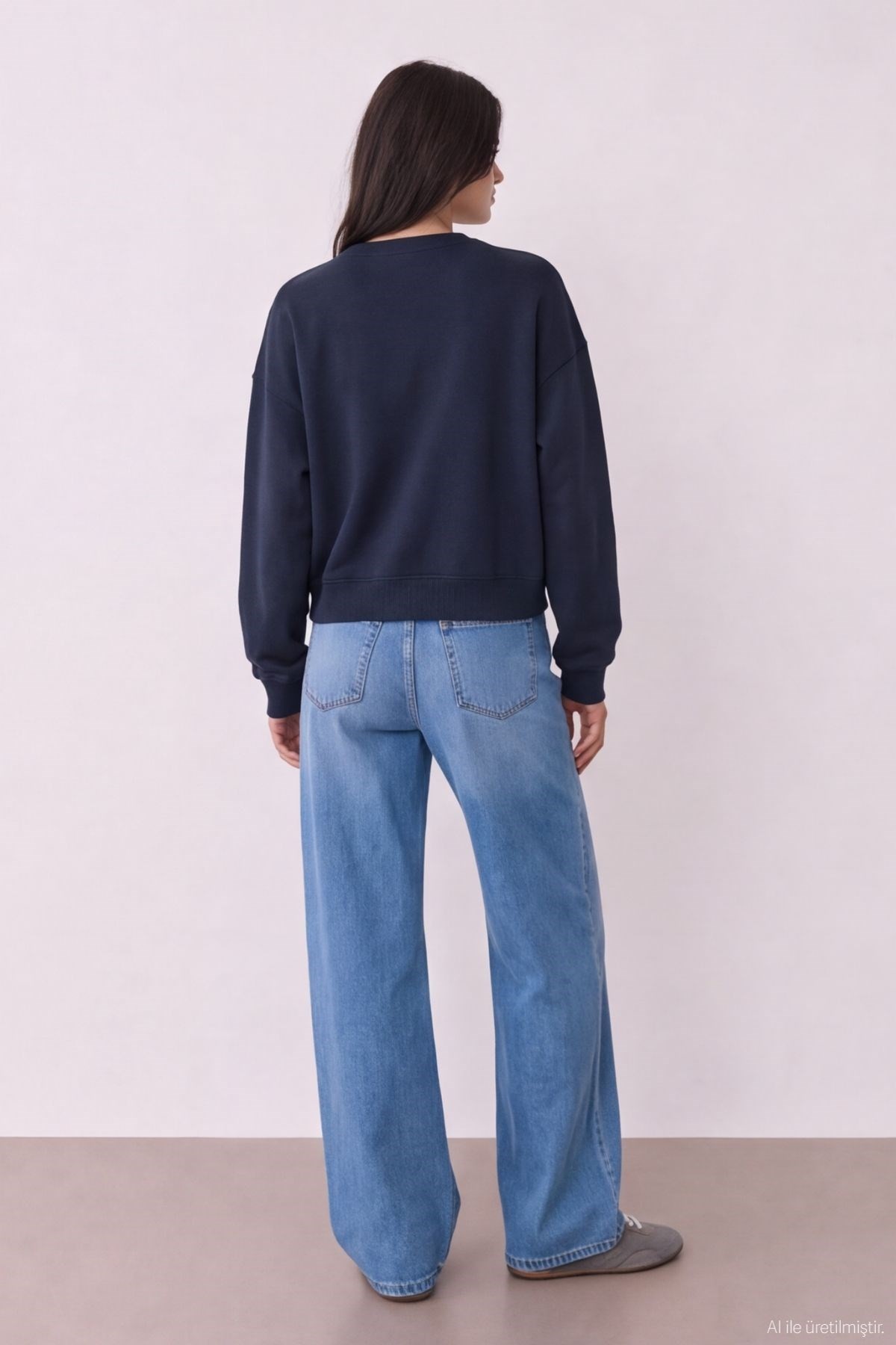 Quzu Baskı Detaylı Sweatshirt Lacivert