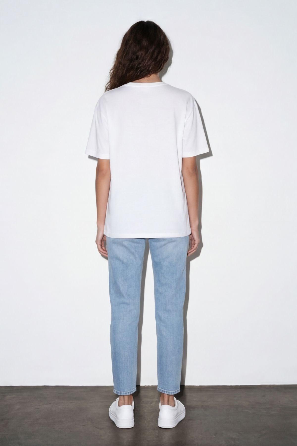 Quzu Baskı Detaylı T-shirt Ekru