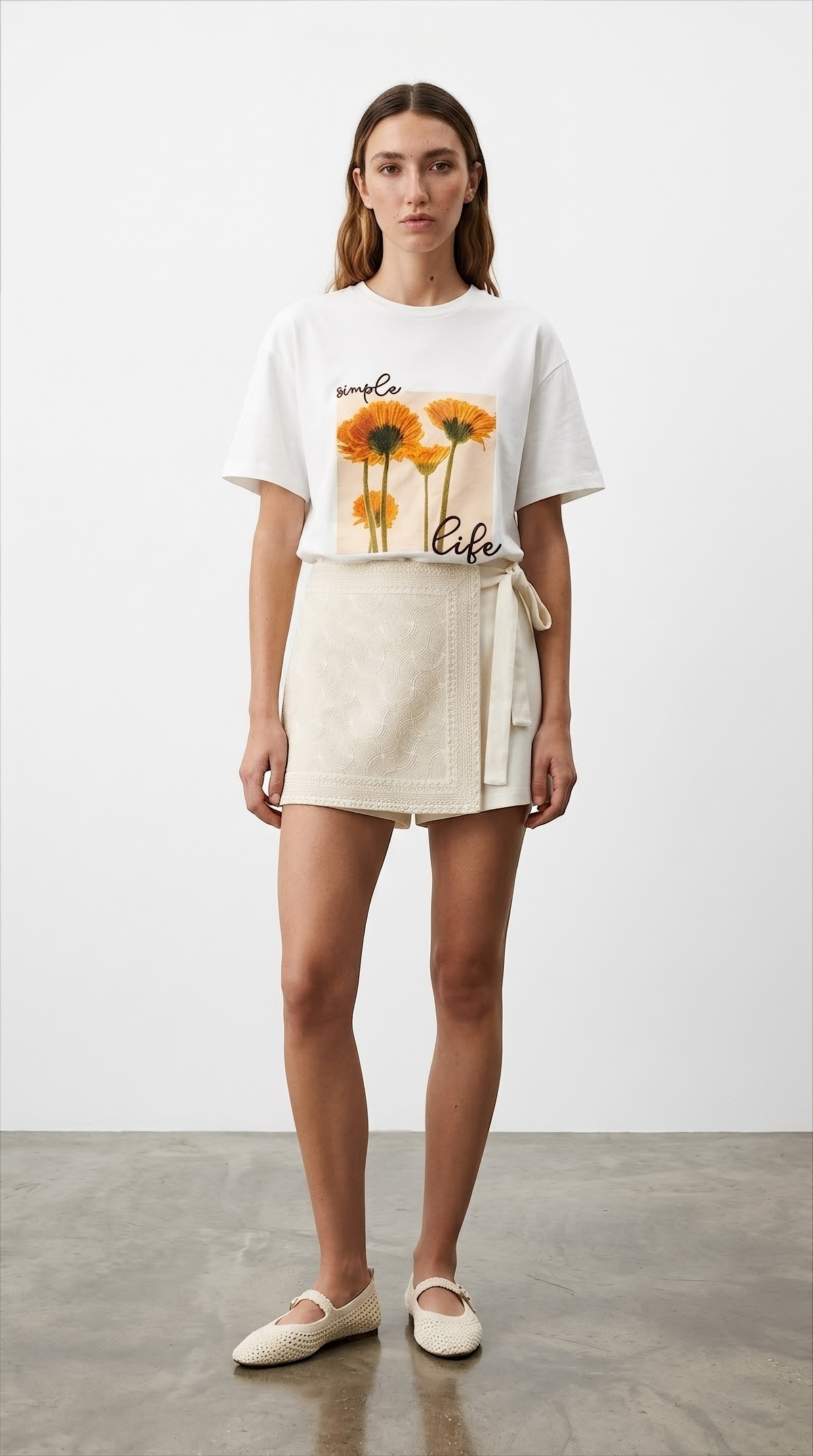 Quzu Baskı Detaylı T-shirt Ekru