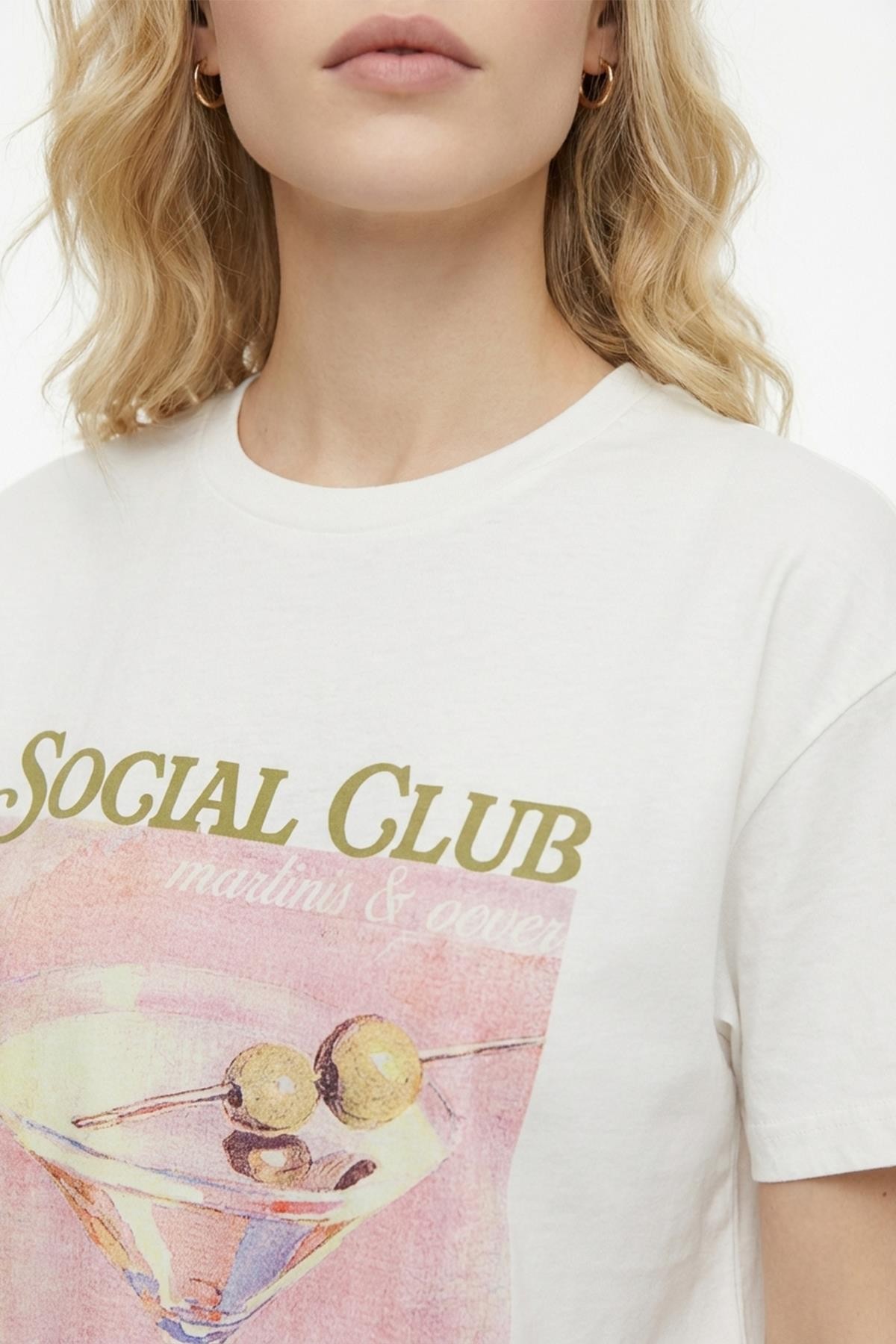 Quzu Baskı Detaylı T-shirt Ekru