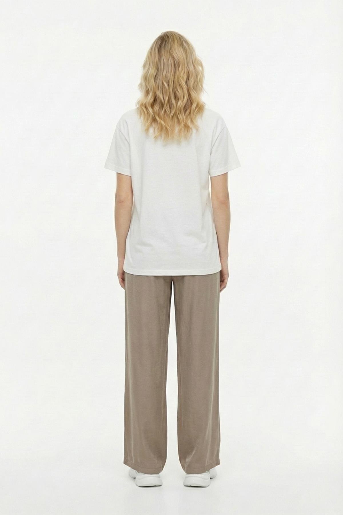 Quzu Baskı Detaylı T-shirt Ekru