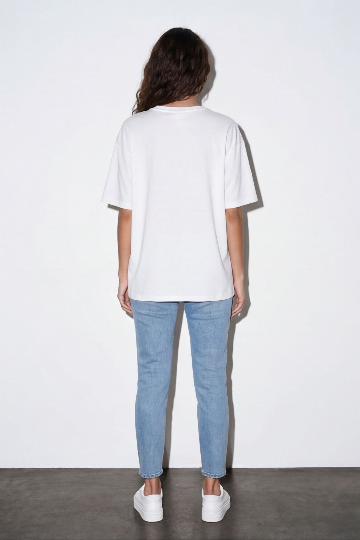 Quzu Baskı Detaylı T-shirt Ekru