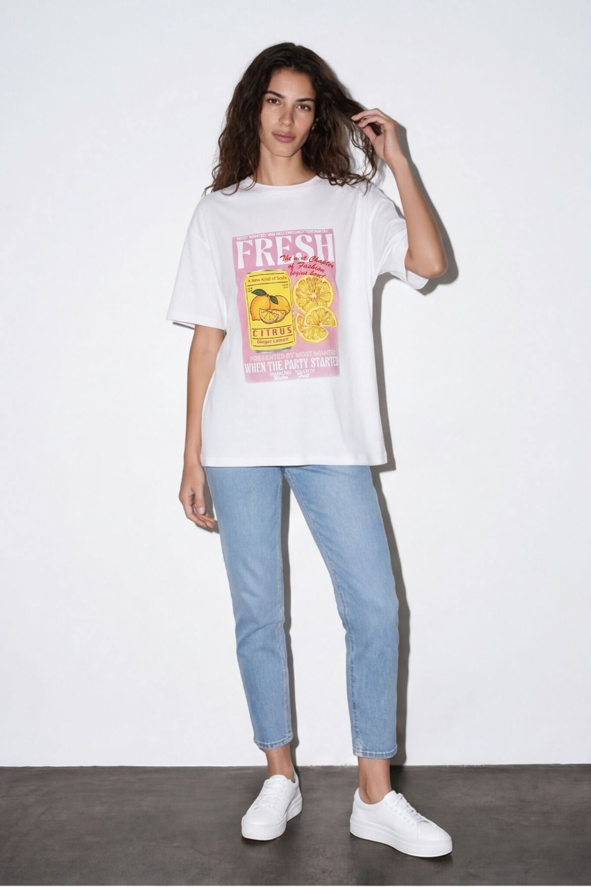 Quzu Baskı Detaylı T-shirt Ekru