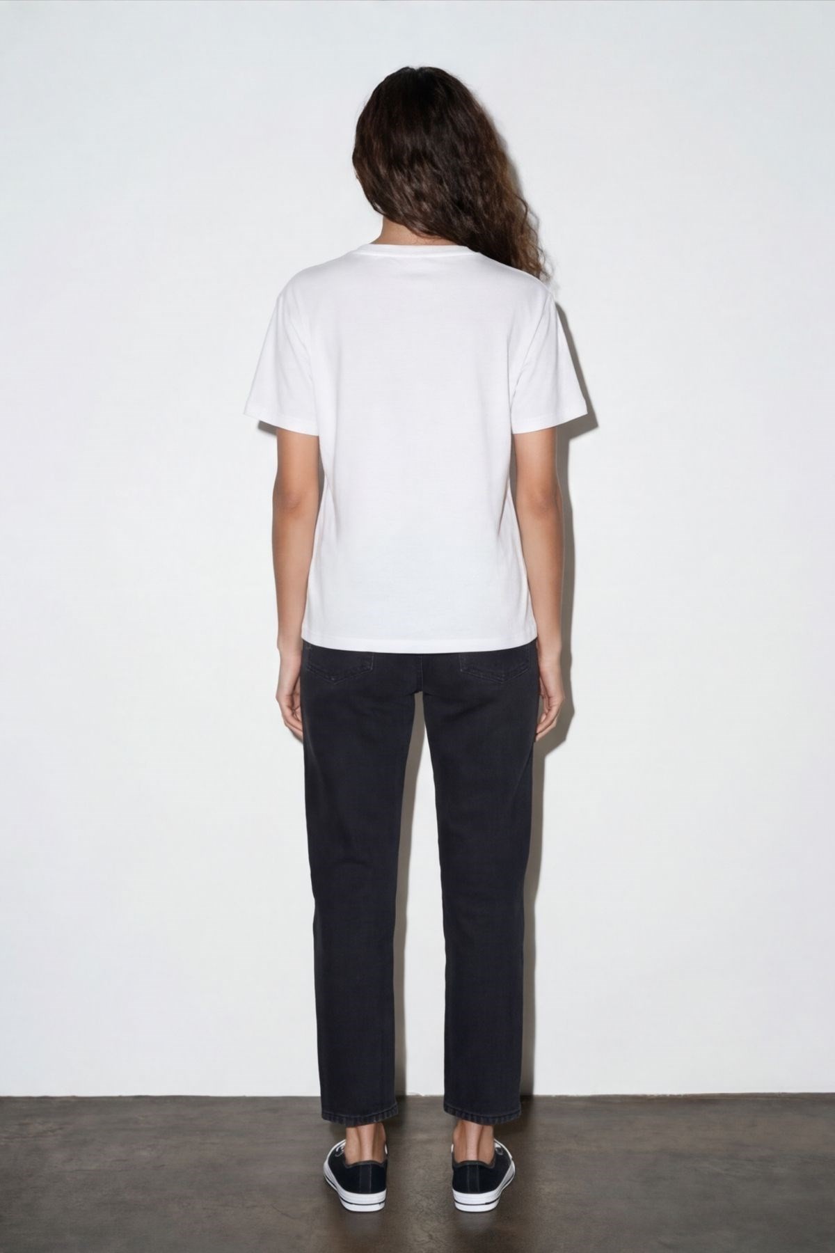 Quzu Baskı Detaylı T-shirt Ekru