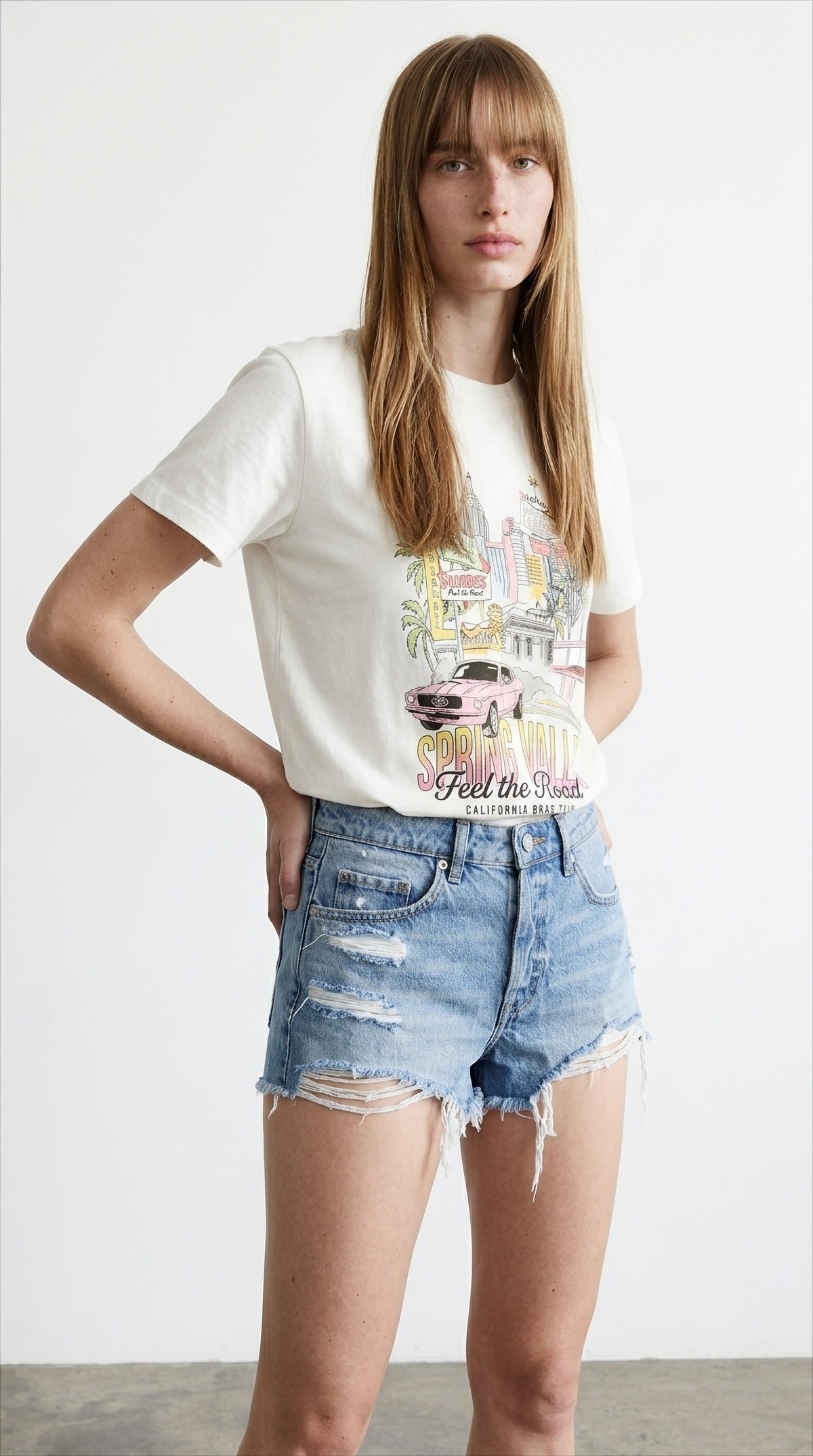 Quzu Baskı Detaylı T-shirt Ekru