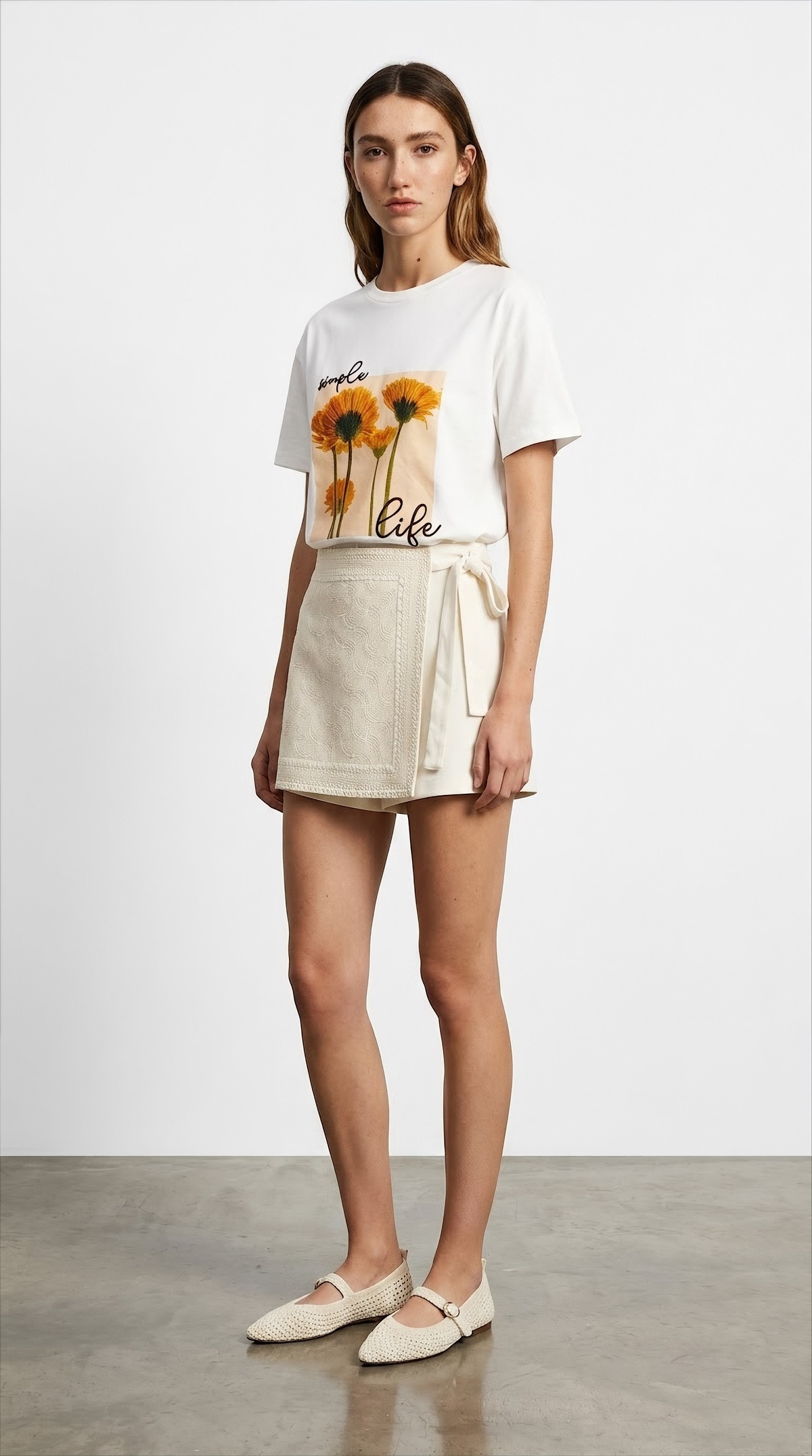 Quzu Baskı Detaylı T-shirt Ekru