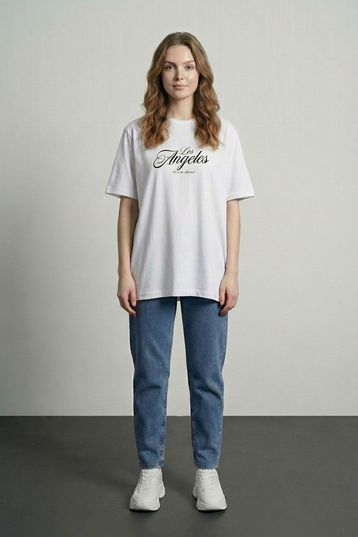 Quzu Baskı Detaylı Vatkalı T-shirt Beyaz