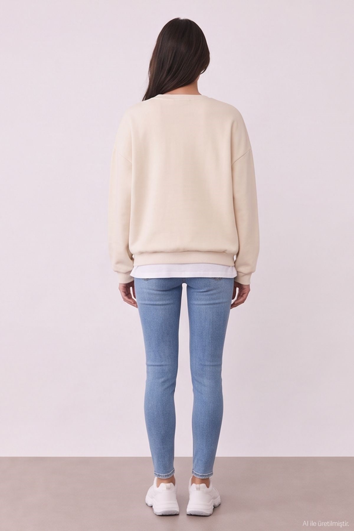 Quzu Baskı Nakış Detaylı Sweatshirt Bej