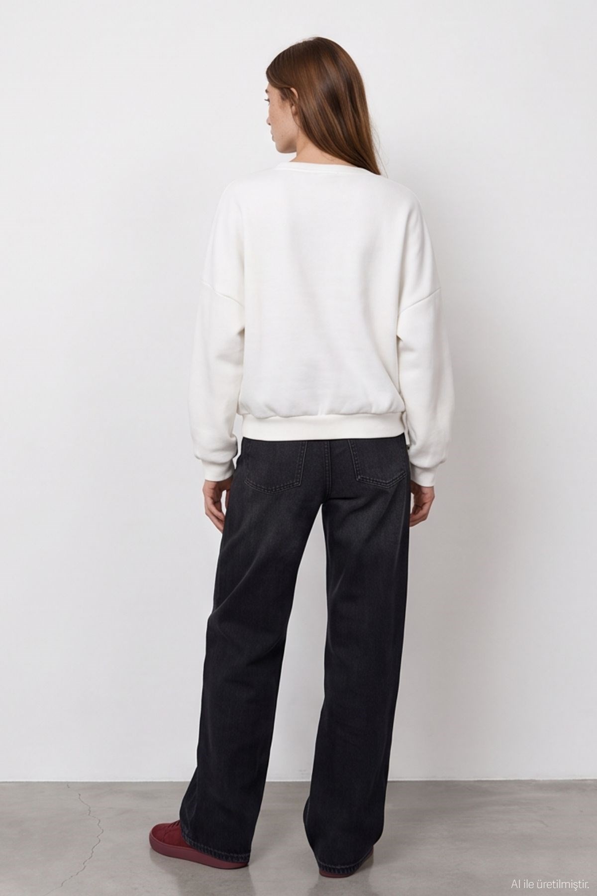 Quzu Baskı Nakış Detaylı Sweatshirt Ekru