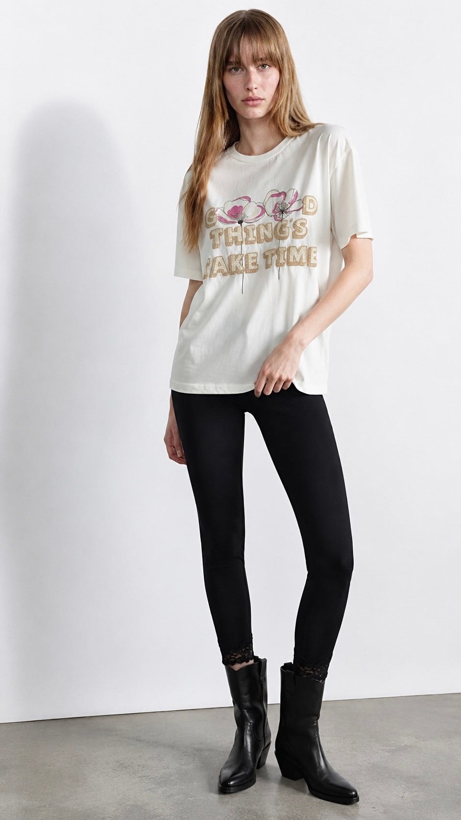 Quzu Baskı Nakış Detaylı T-shirt Ekru