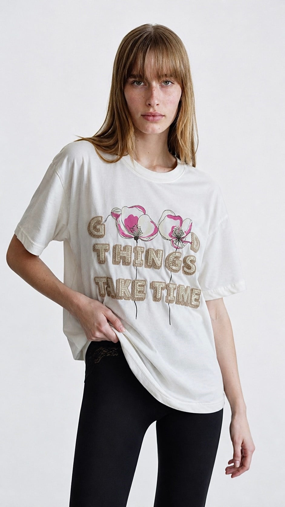 Quzu Baskı Nakış Detaylı T-shirt Ekru