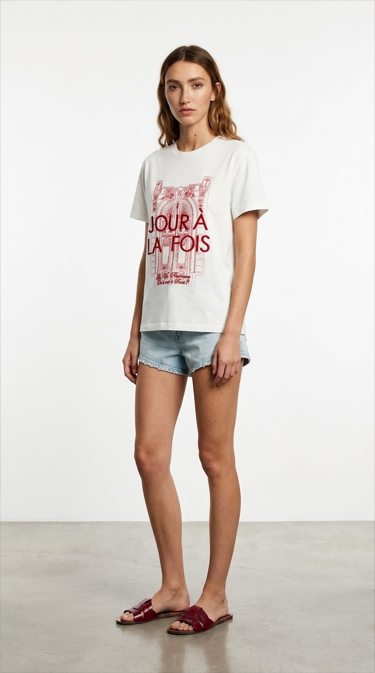 Quzu Baskı ve Nakış Detaylı T-shirt Ekru/Kırmızı