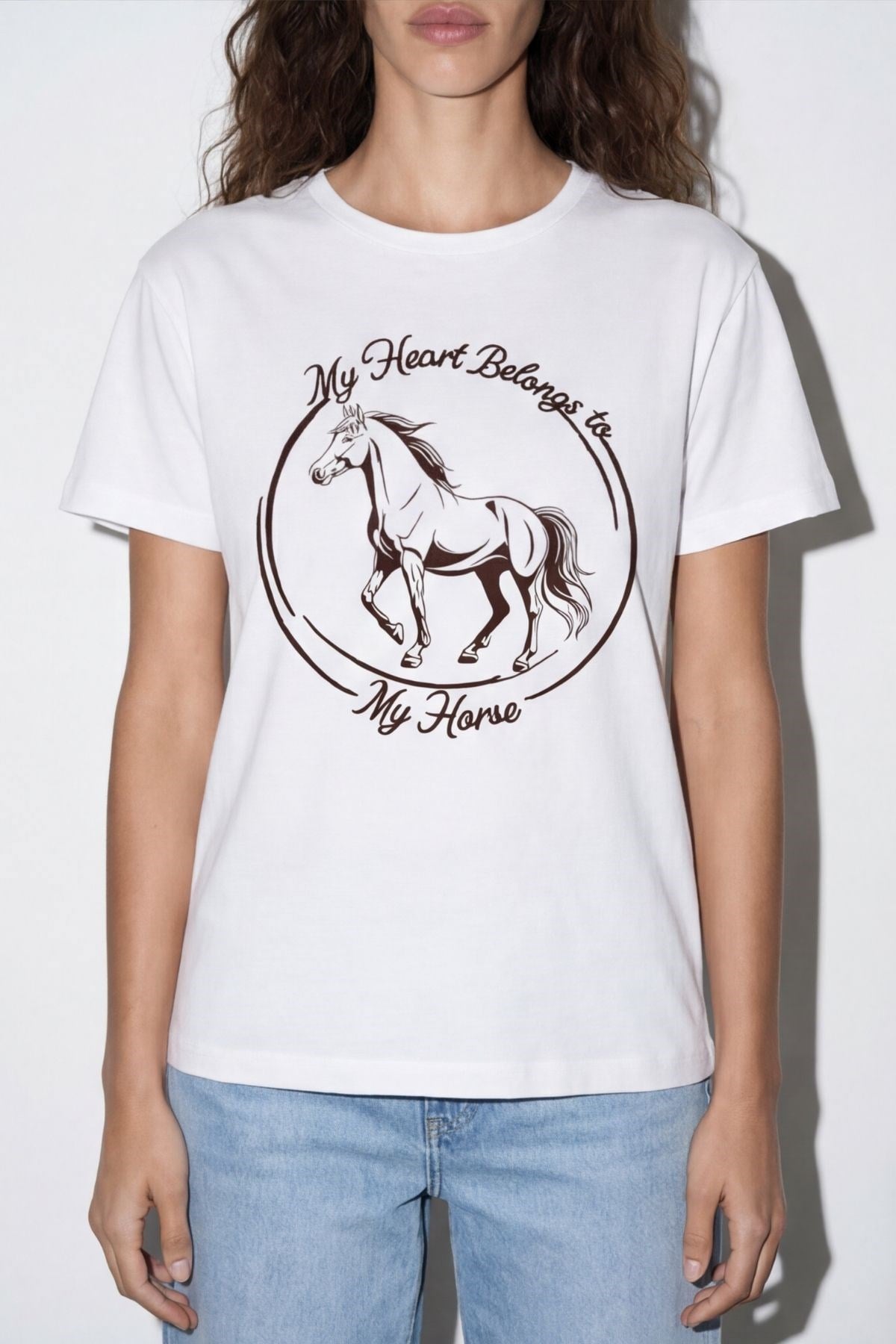 Quzu Baskı ve Nakış Detaylı T-shirt Ekru