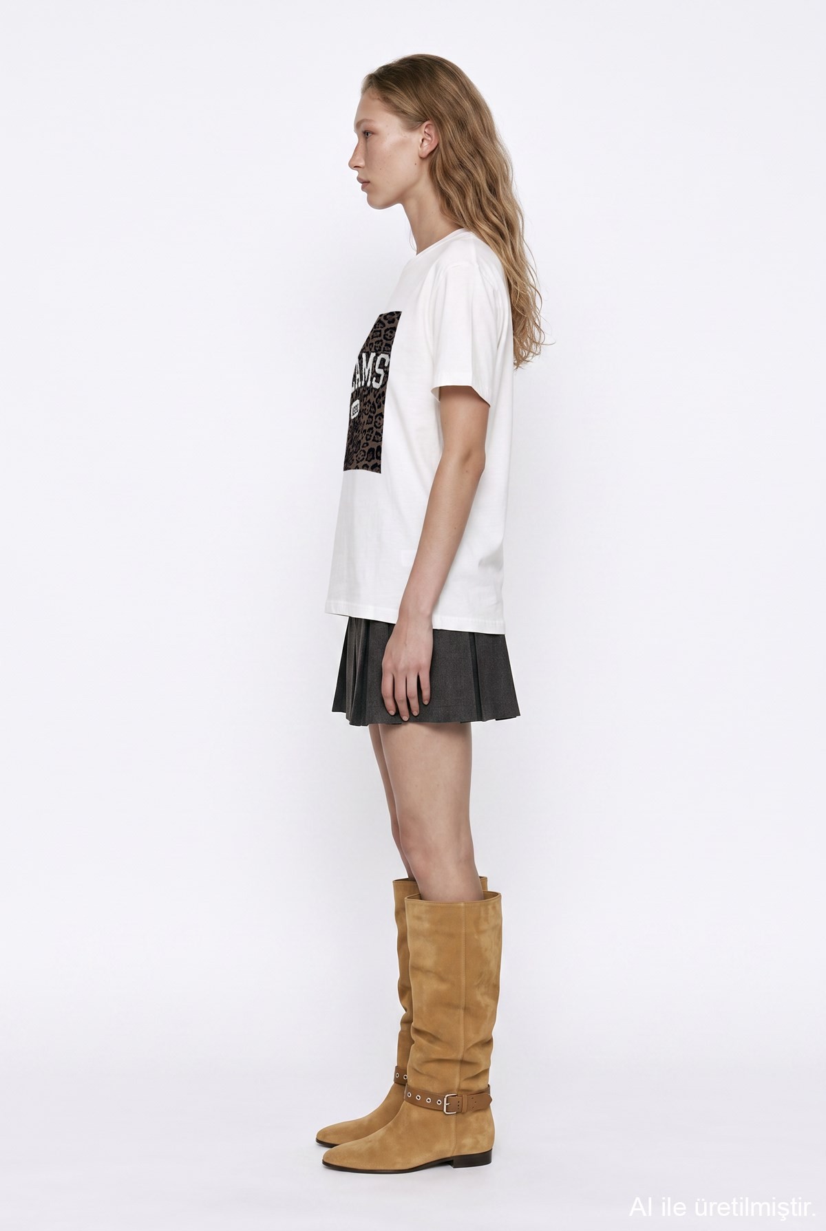 Quzu Baskı ve Nakış Detaylı T-shirt Ekru