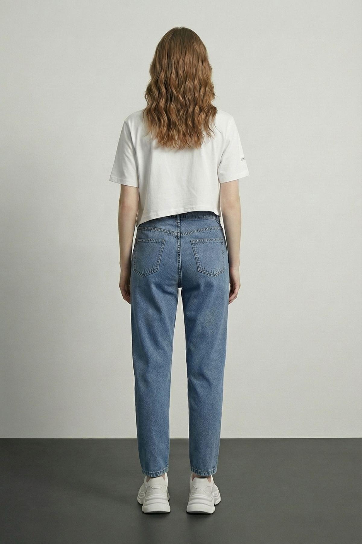 Quzu Belden Büzgülü Asimetrik T-shirt Ekru