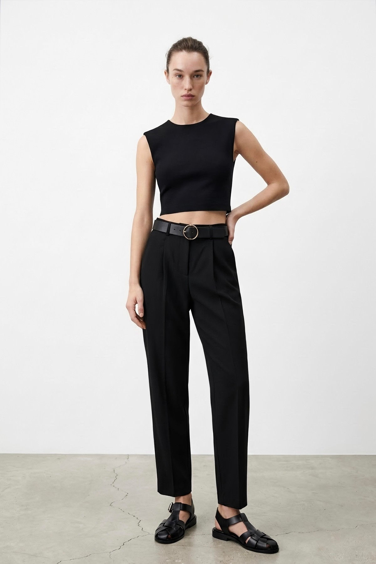 Quzu Beli Kemerli Pantolon Siyah