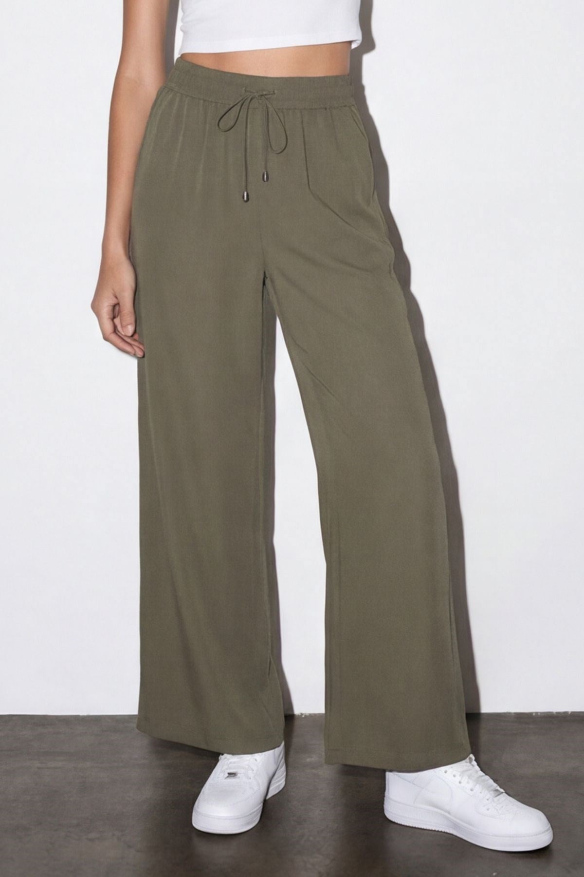 Quzu Beli Lastikli Bol Paça Pantolon Haki
