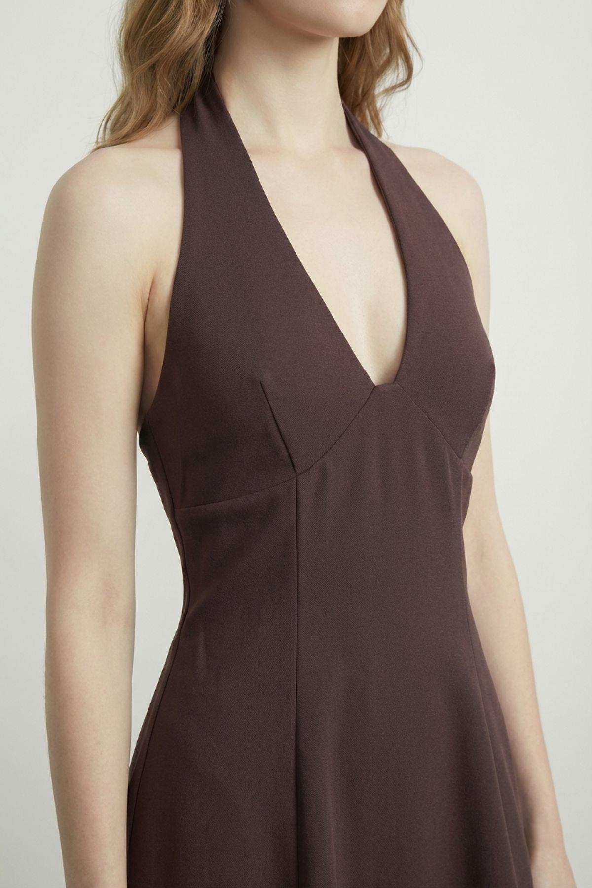 Quzu Boyundan Bağlamalı Elbise Kahve