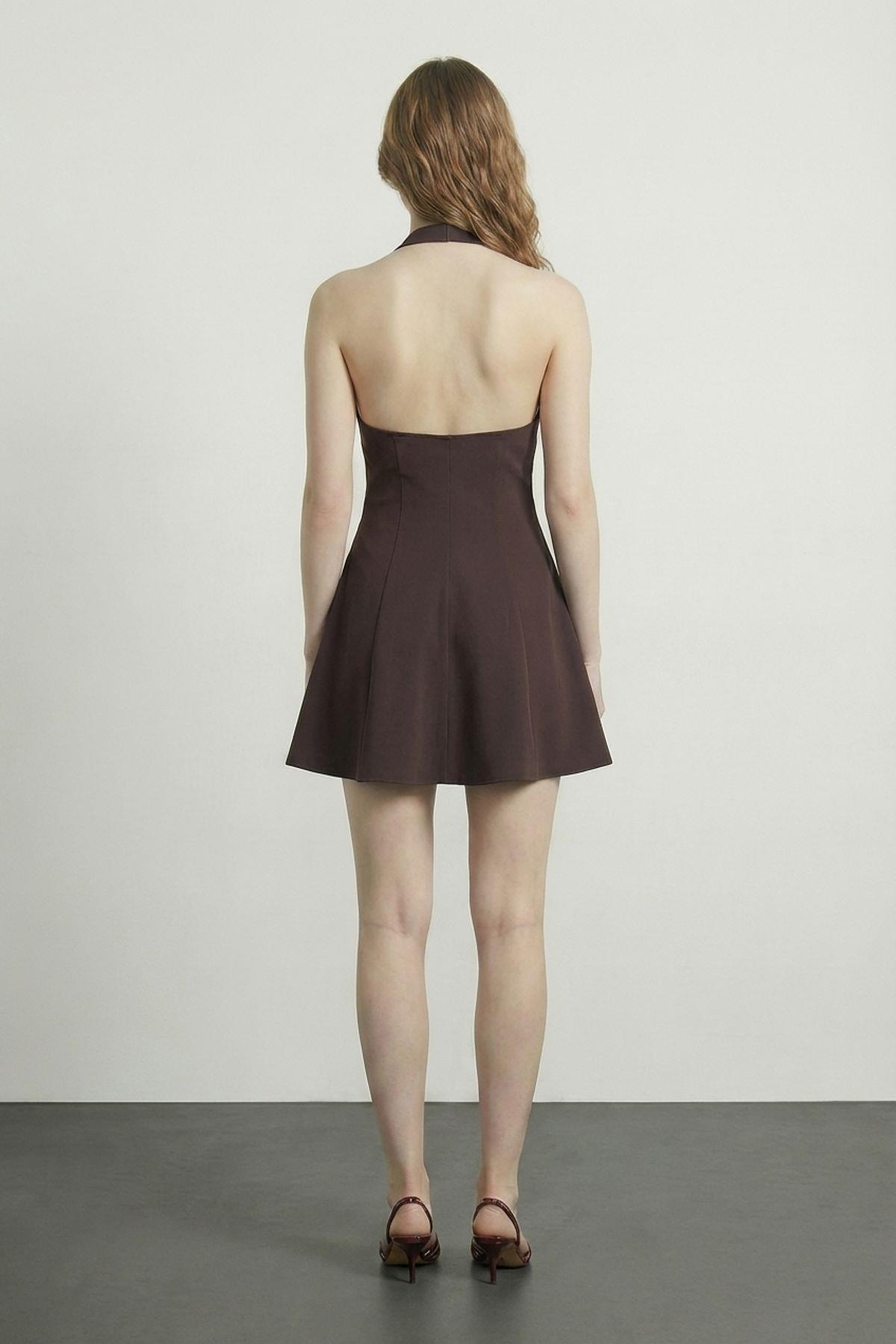 Quzu Boyundan Bağlamalı Elbise Kahve