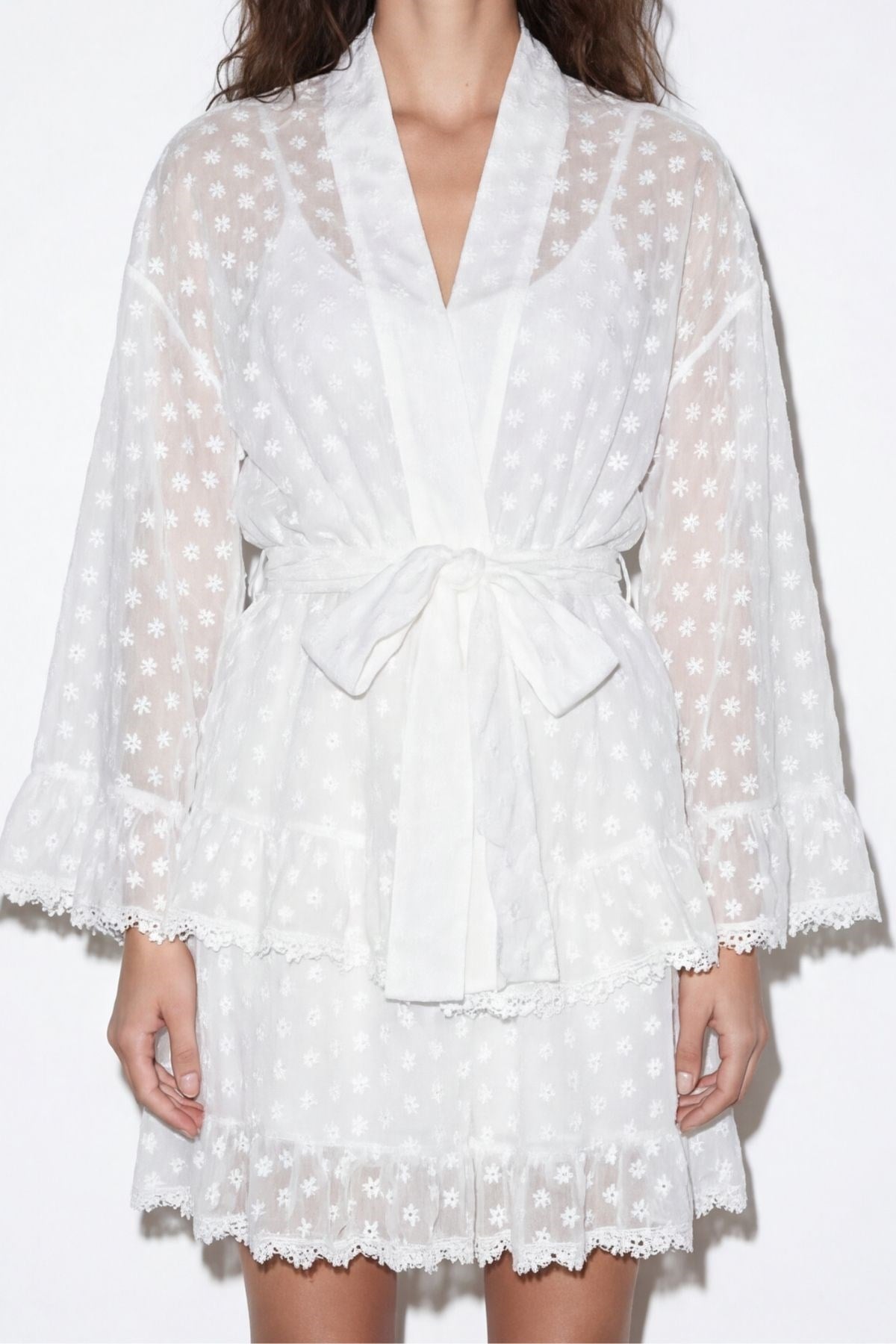 Quzu Brode Detaylı Kimono Ekru