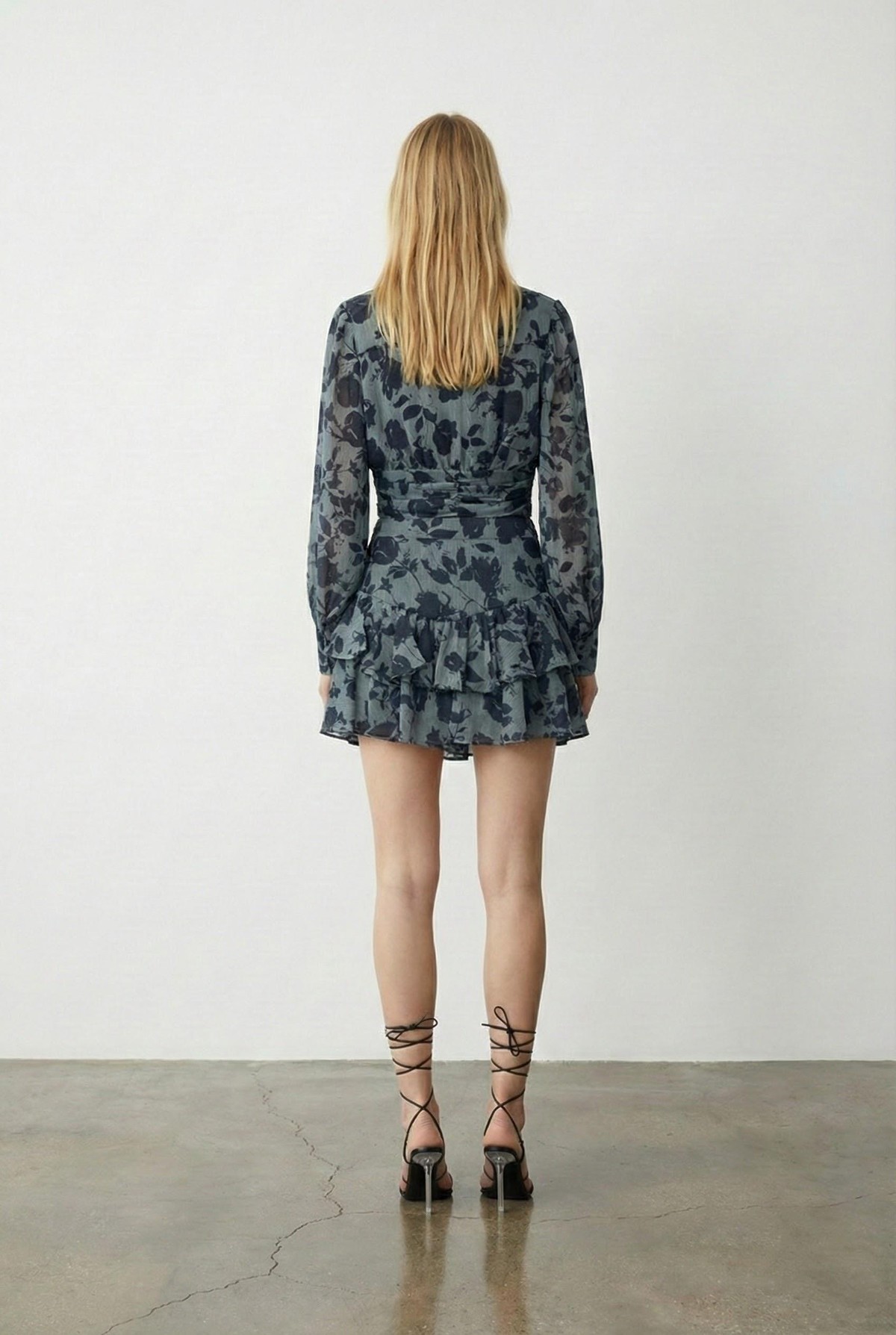 Quzu Büzgü Detaylı Desenli Bluz Mavi