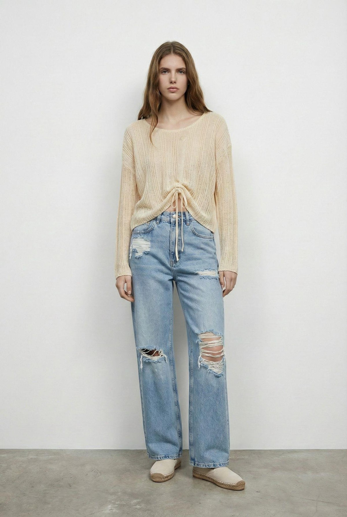 Quzu Büzgü Detaylı Triko Krem