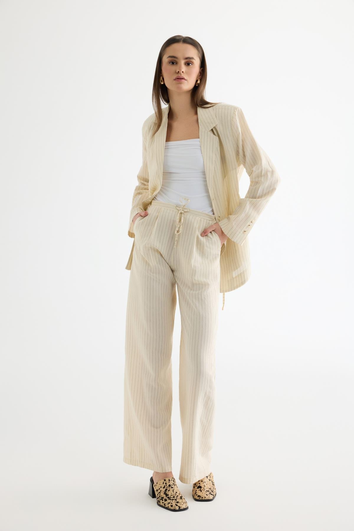 Quzu Çizgili Pantolon Ekru