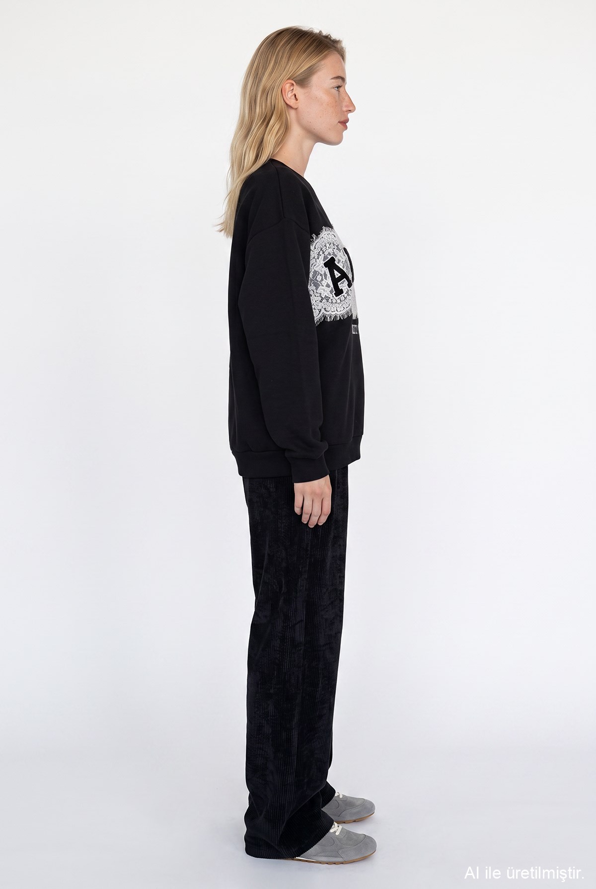 Quzu Dantel Detaylı Sweatshirt Siyah