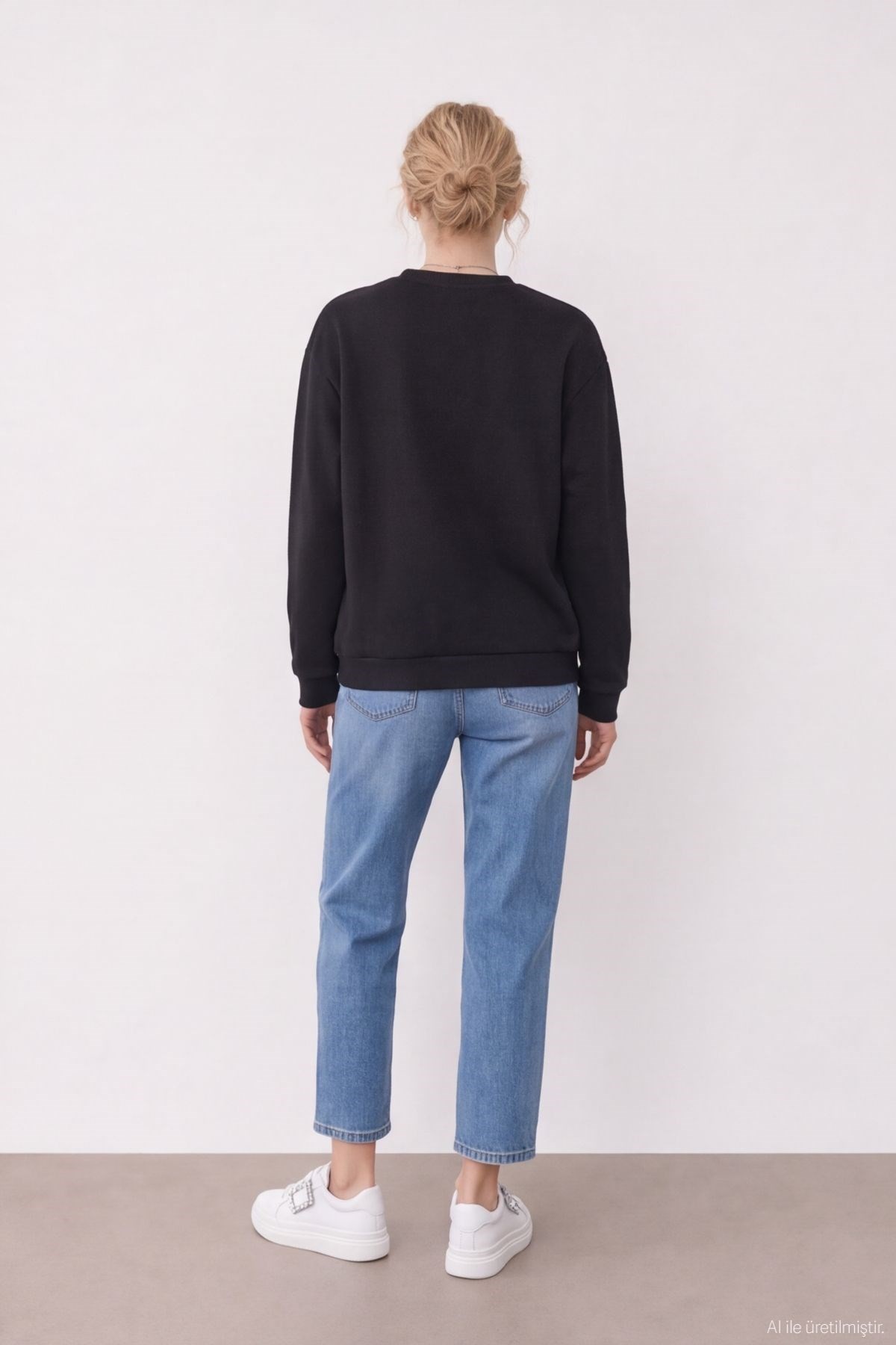 Quzu Dantel Detaylı Sweatshirt Siyah