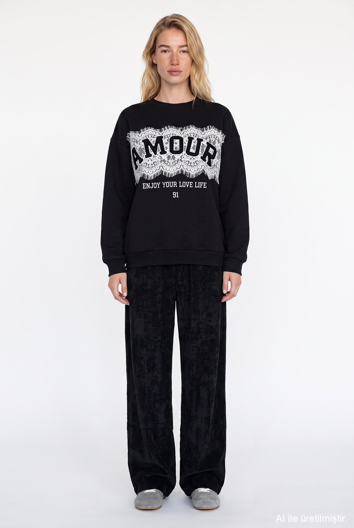 Quzu Dantel Detaylı Sweatshirt Siyah