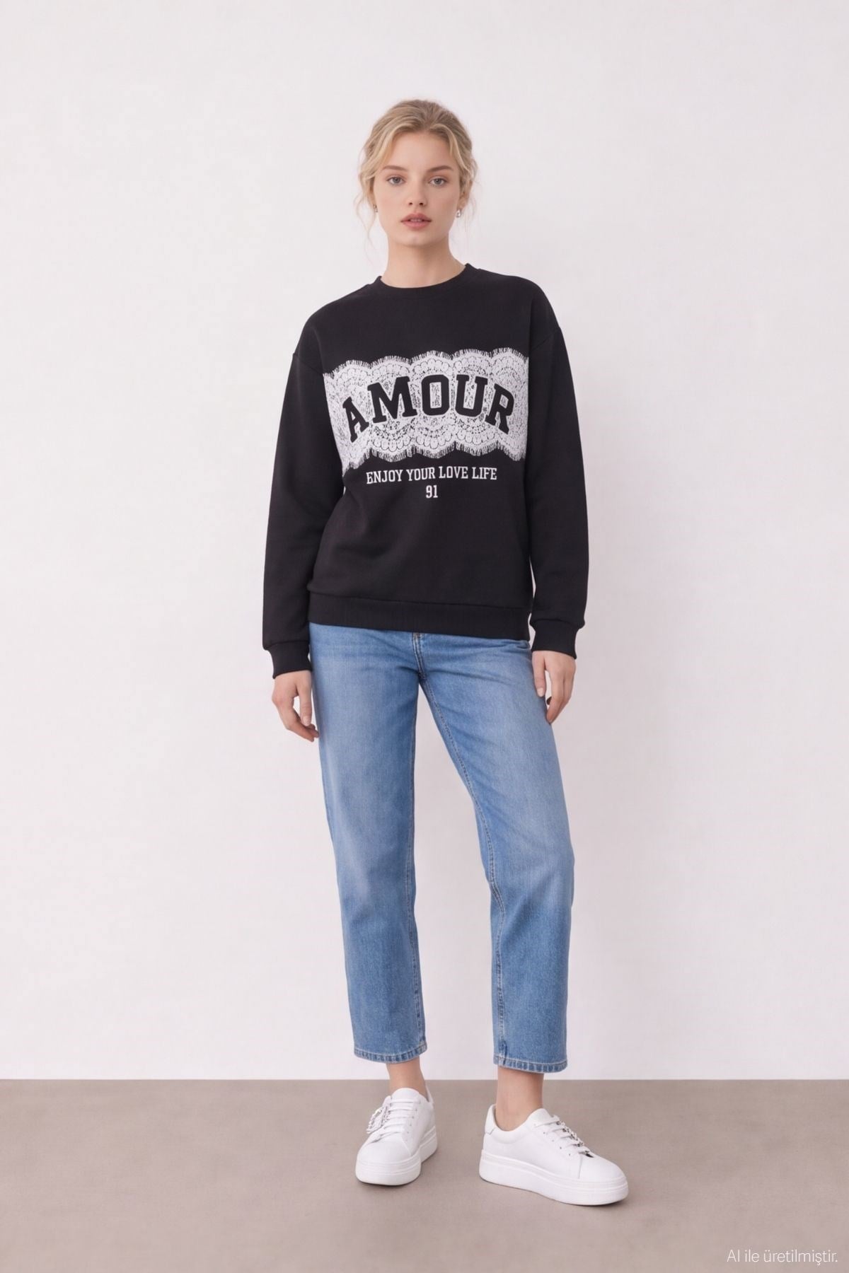 Quzu Dantel Detaylı Sweatshirt Siyah