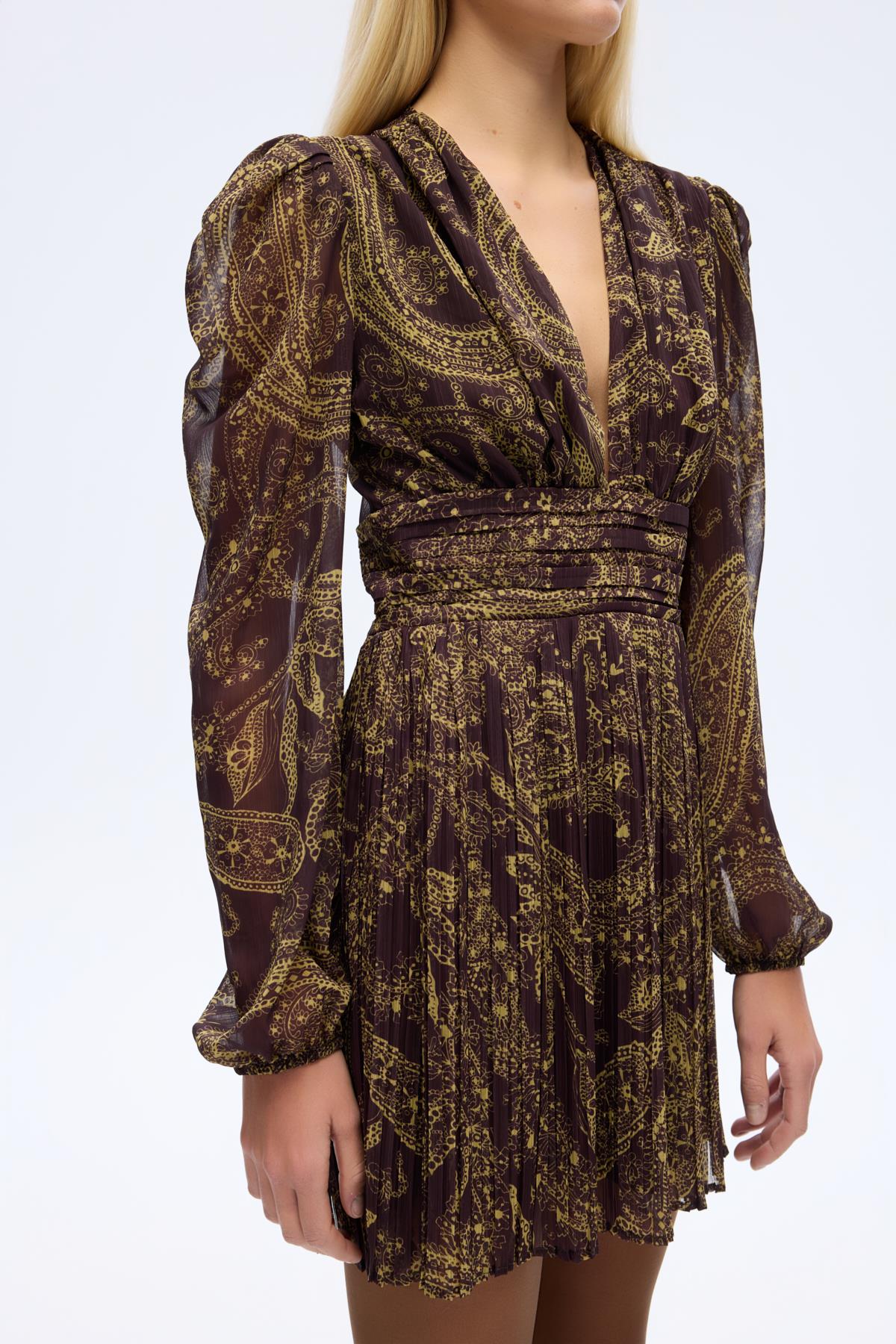 Quzu Desenli Pilise Mini Elbise Kahve