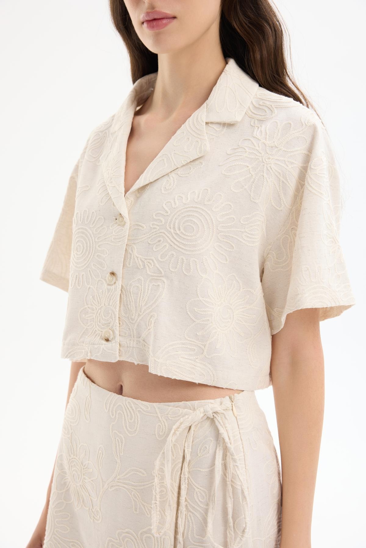 Quzu Printed Resort Collar Crop Shirt Natural