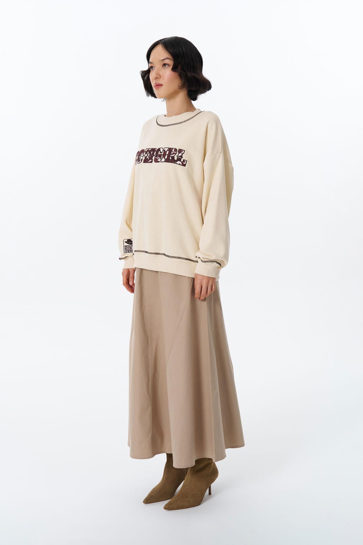 Quzu Dikiş Detaylı Sweatshirt Bej