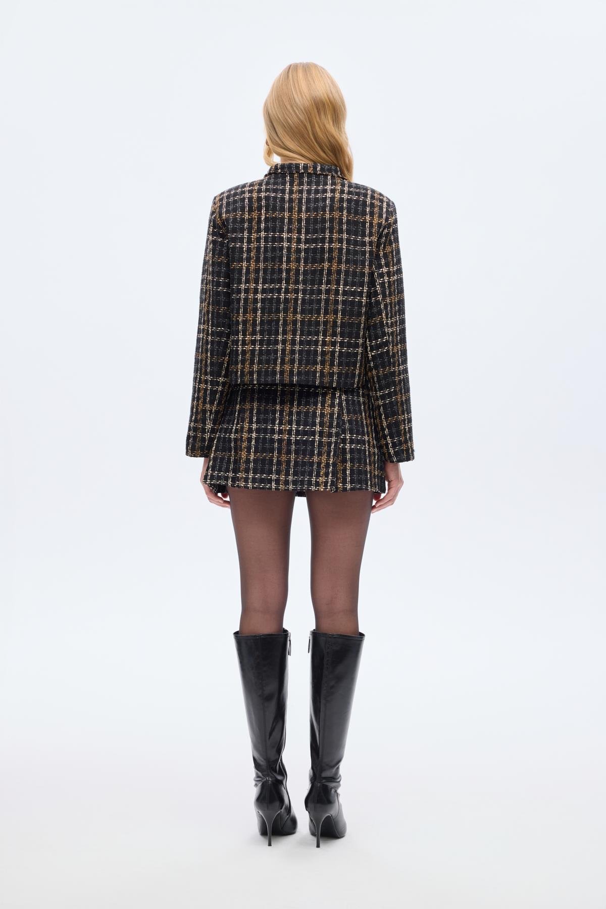 Quzu Düğme Detaylı Ceket Siyah