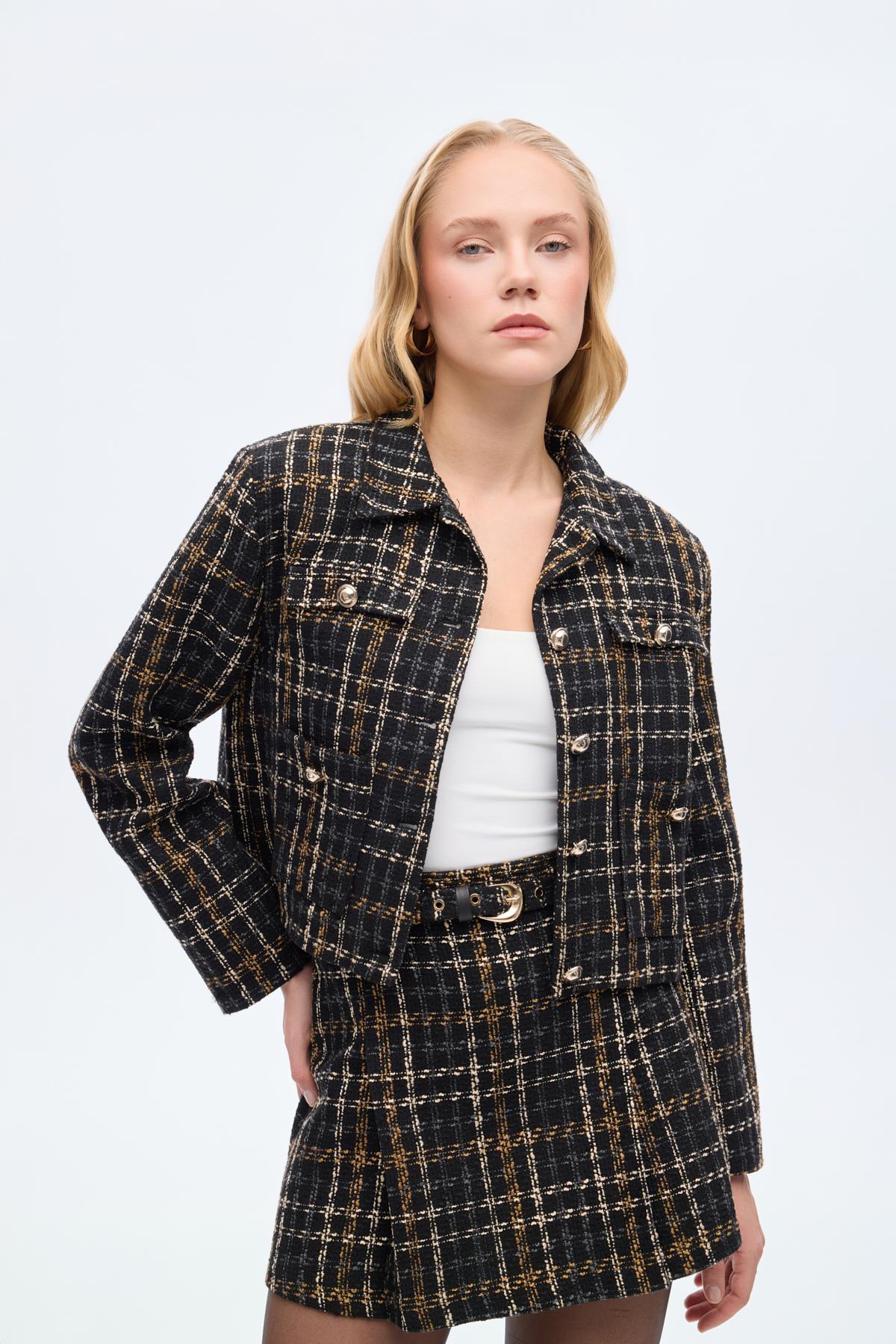 Quzu Düğme Detaylı Ceket Siyah