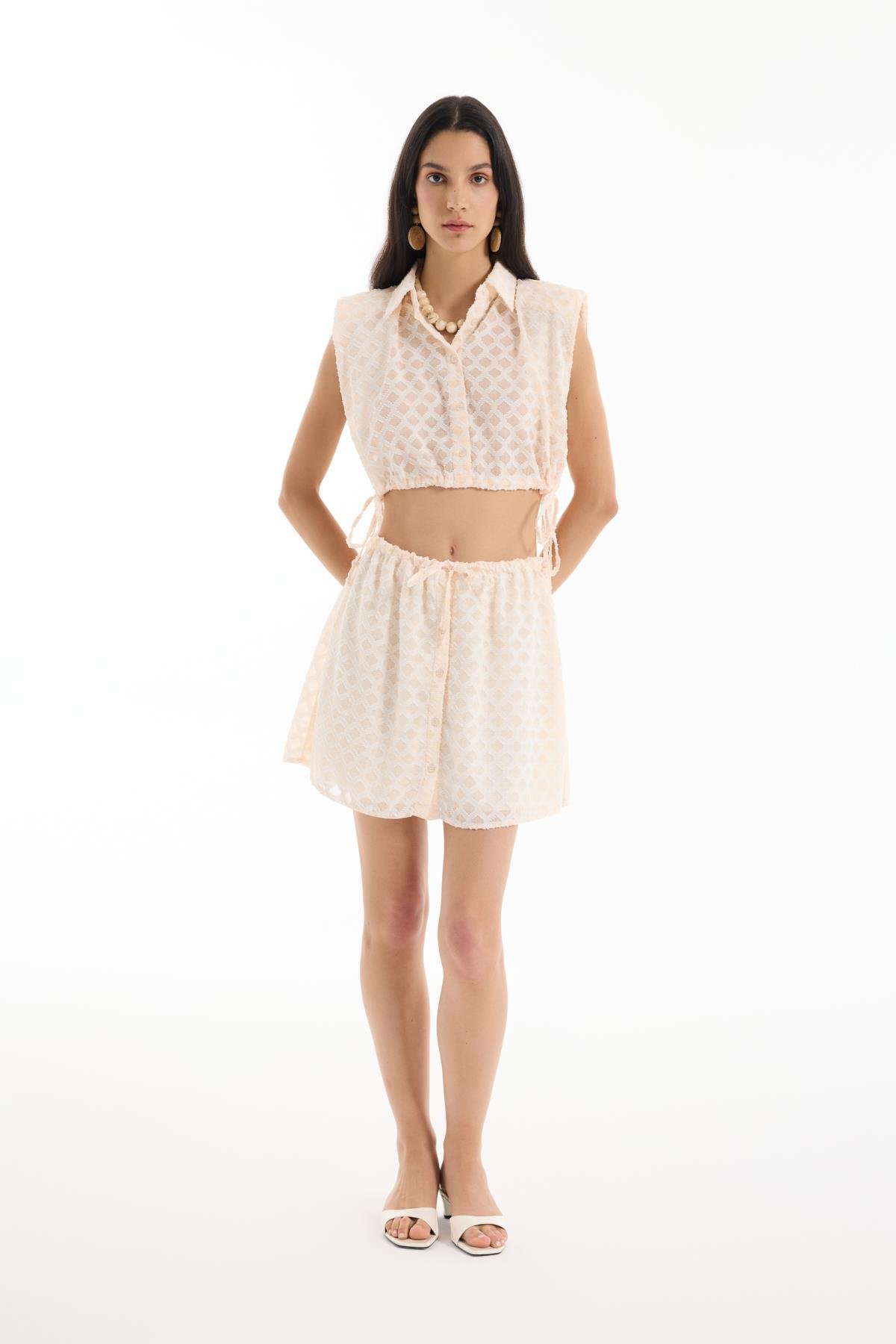 Quzu Düğme Detaylı Lastikli Etek Ekru