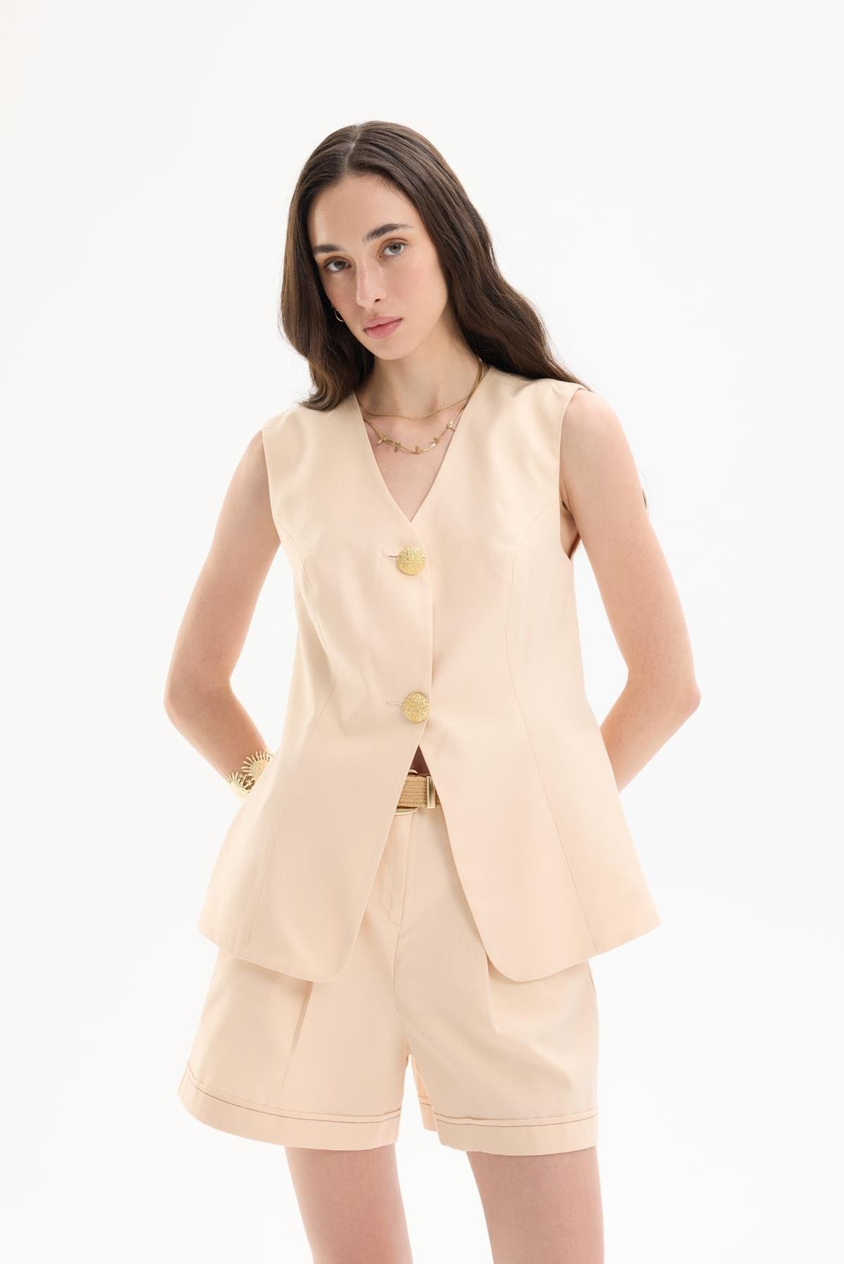 Quzu Düğme Detaylı Yelek Bej