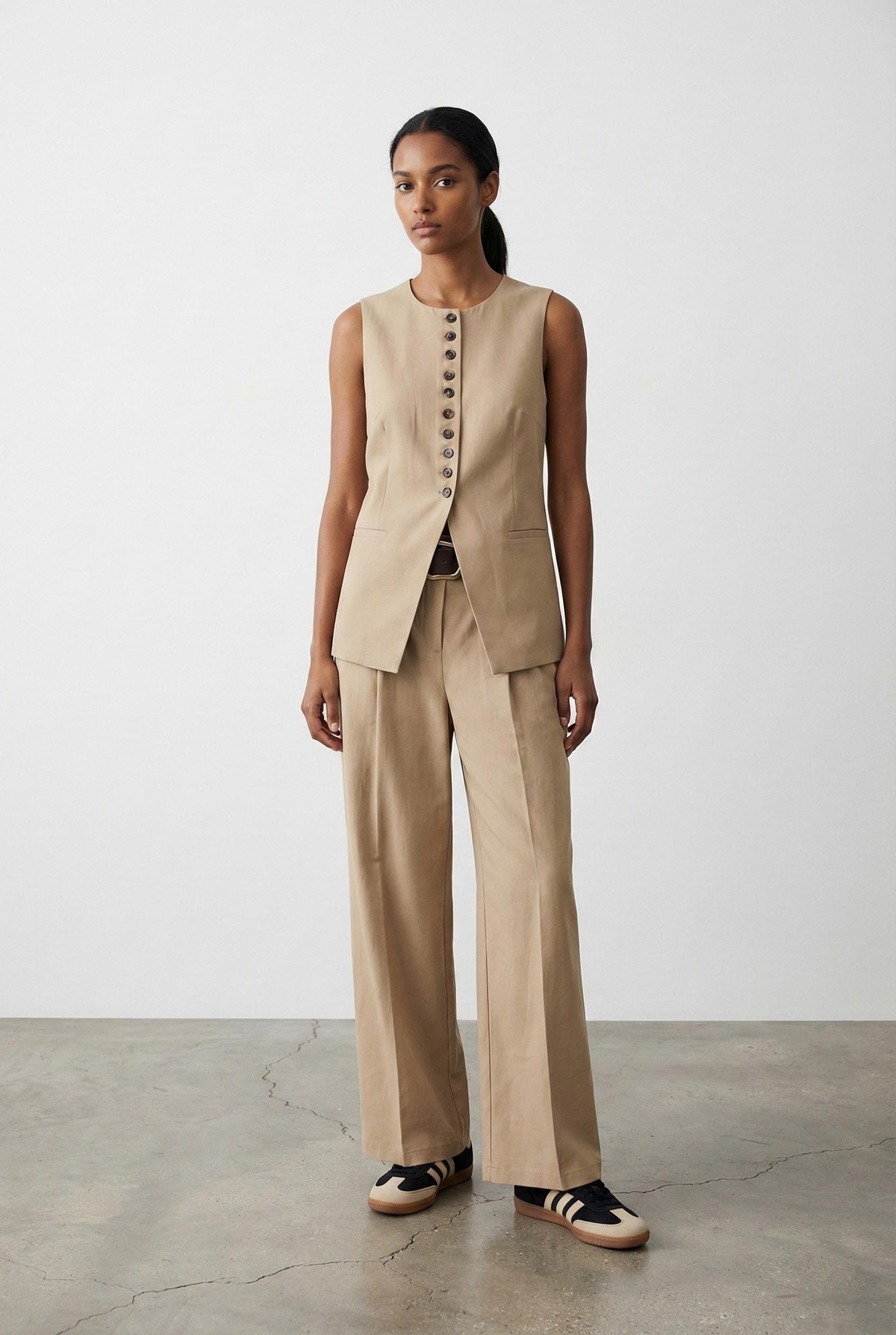 Quzu Düğme Detaylı Yelek Taş