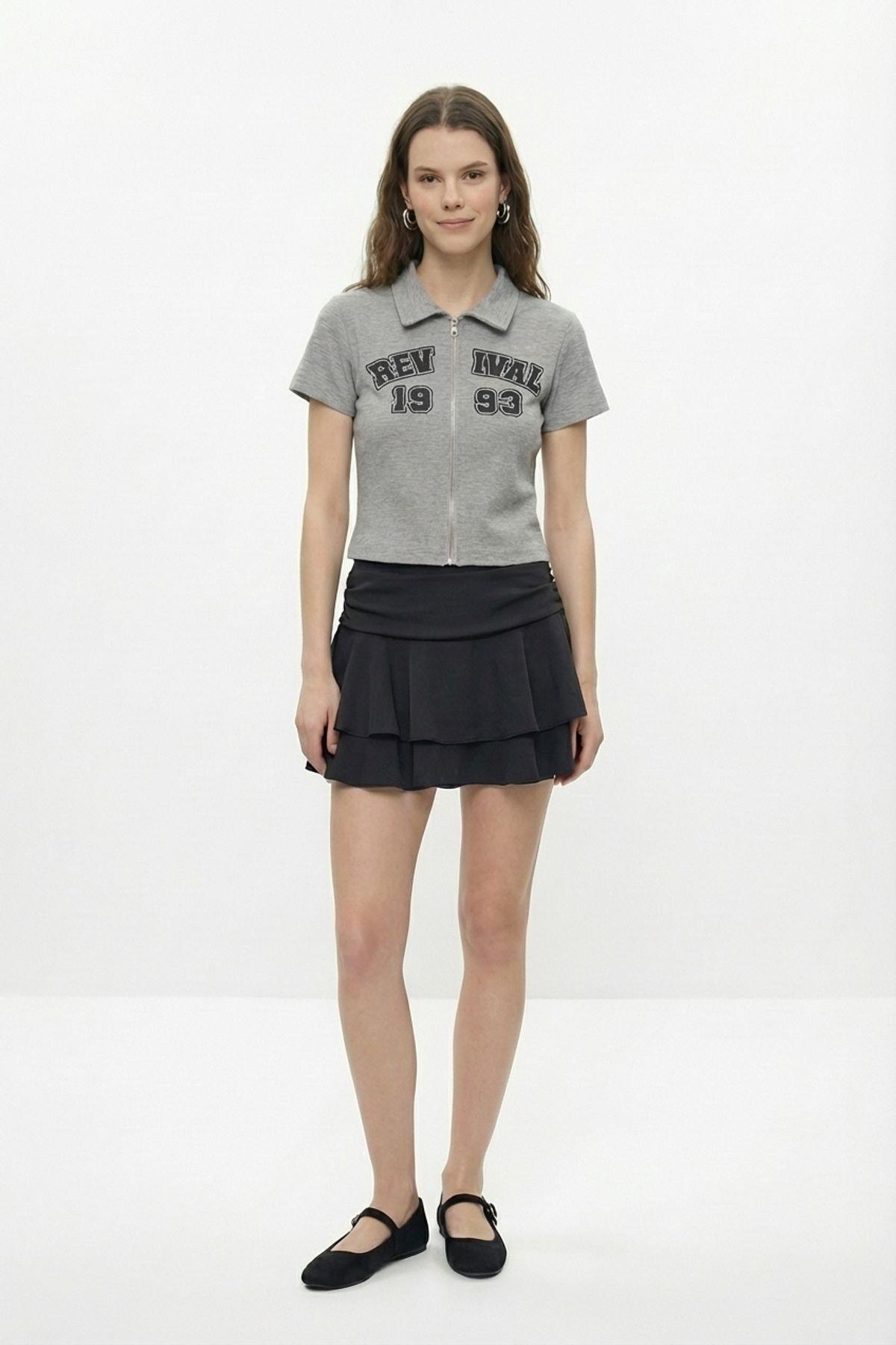 Quzu Fermuar Detaylı Kısa Kollu T-shirt Gri Melanj