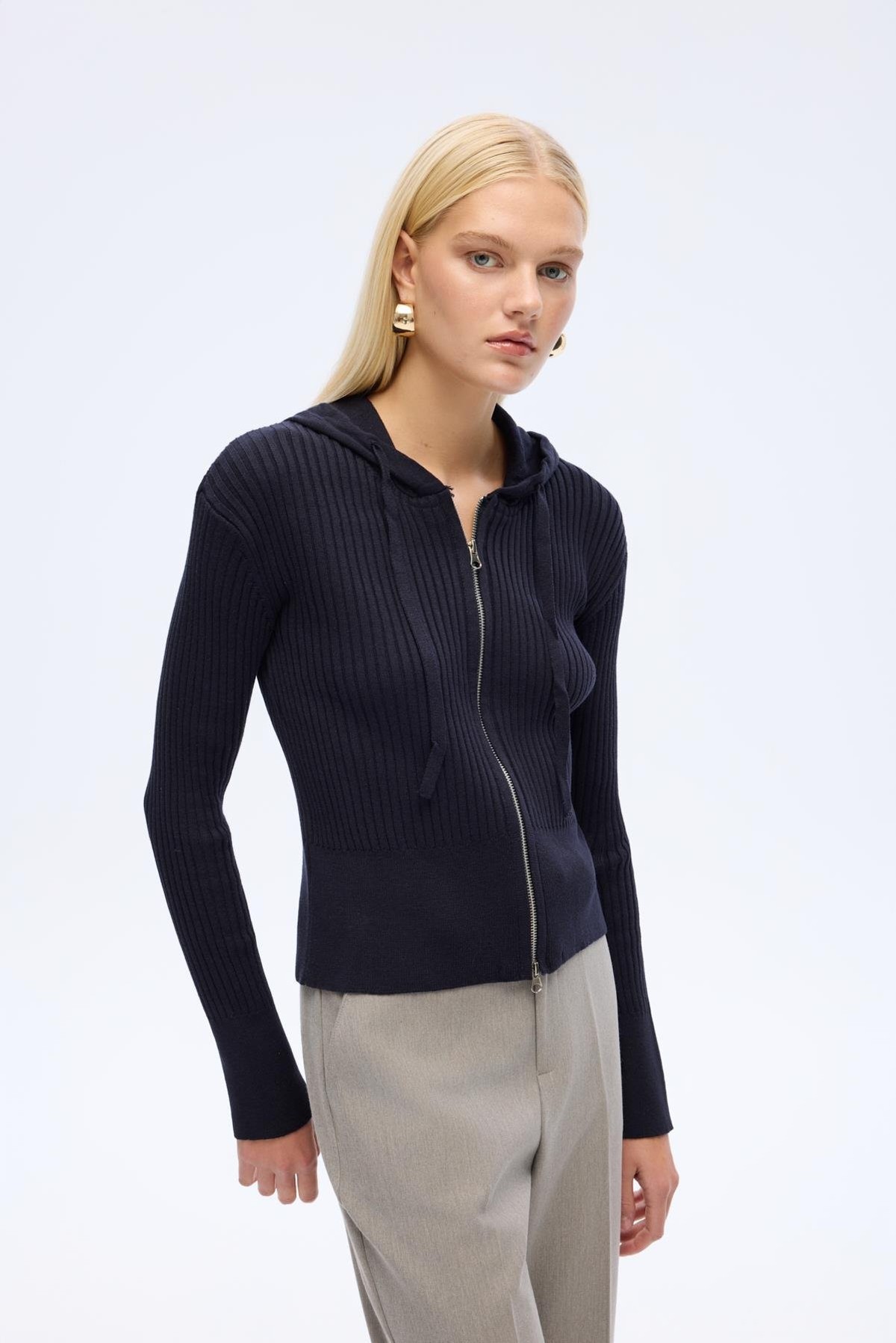 Quzu Fermuar ve Kapüşon Detaylı Triko Lacivert